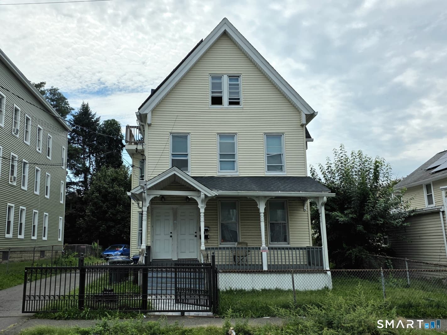 979-981 Hancock Avenue 3 — photo