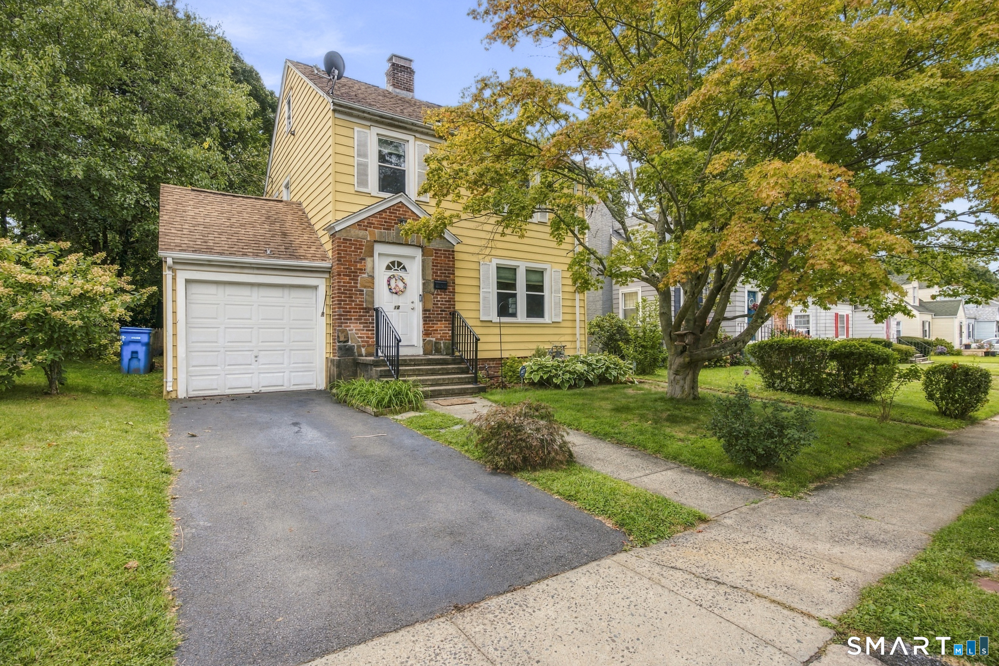 12 West Helen Street — photo