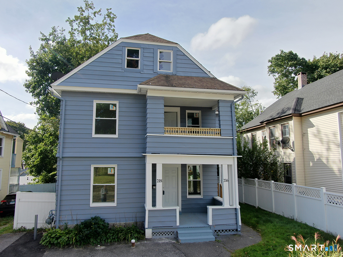 218 East Pearl Street — photo