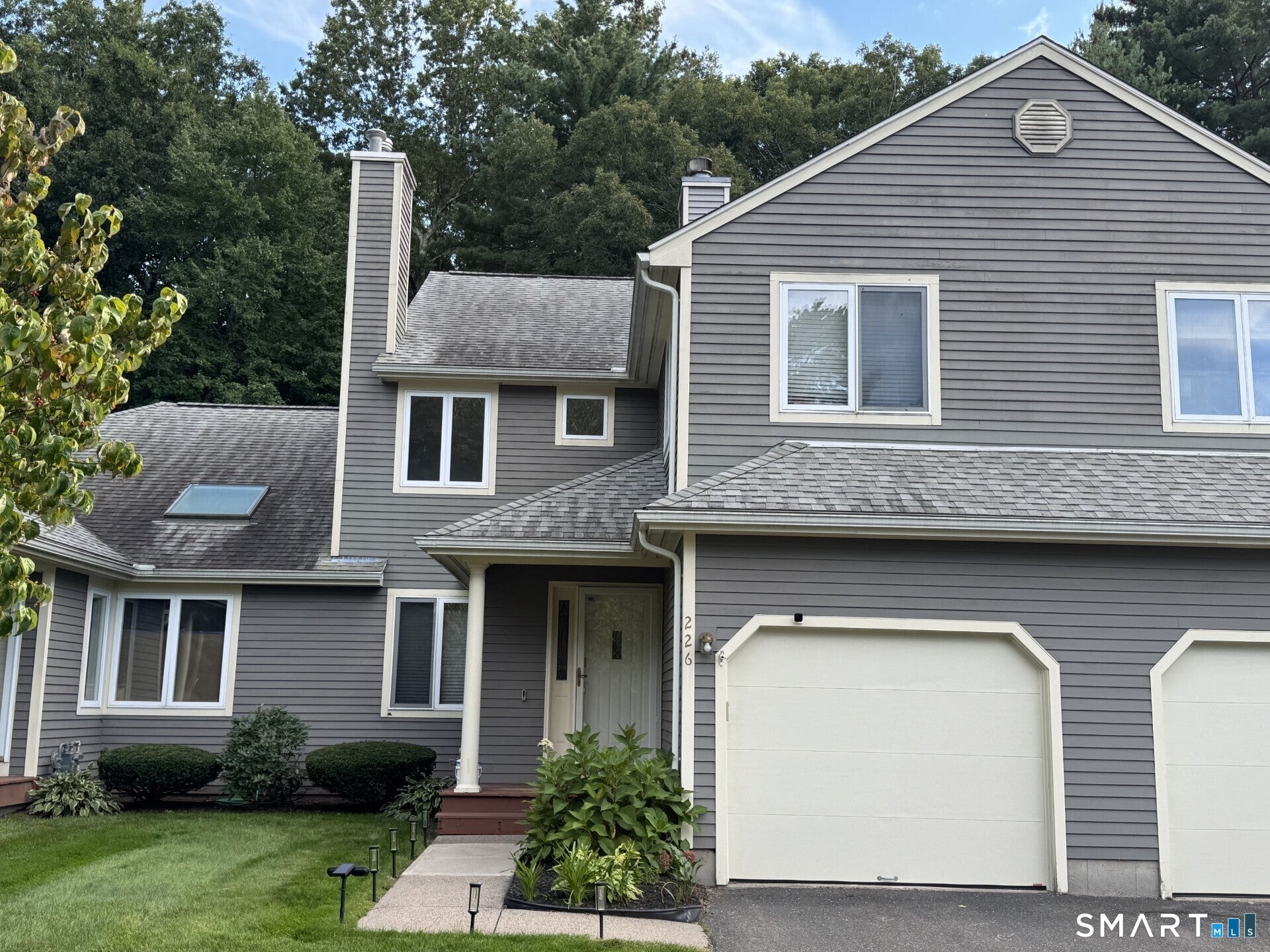 226 Castlewood Drive 226 — photo