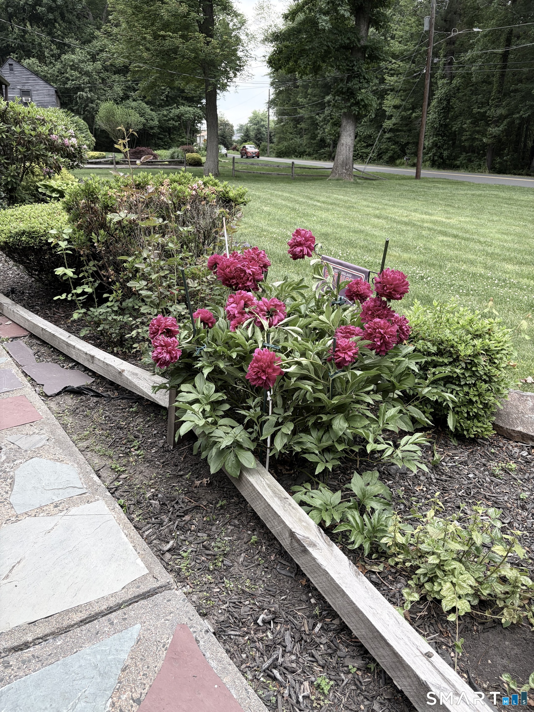 Home in Enfield, CT 06082 — photo 2