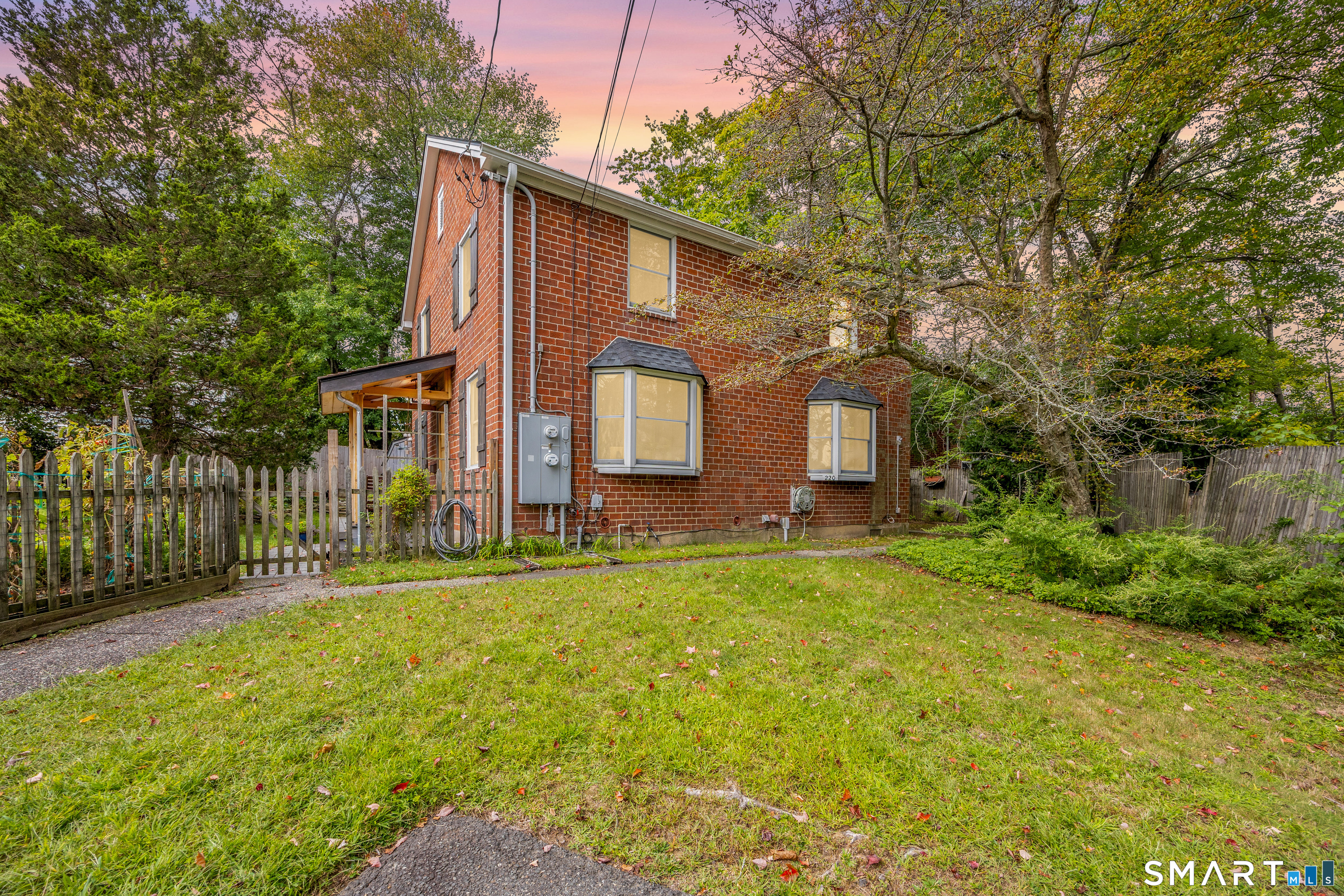220 Melville Drive — photo