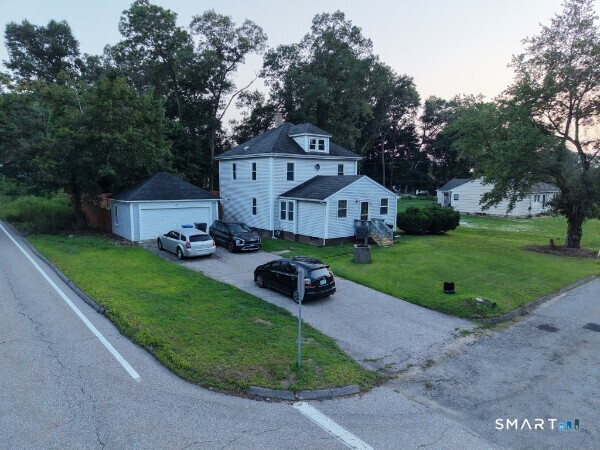 85 Robertson Avenue — photo