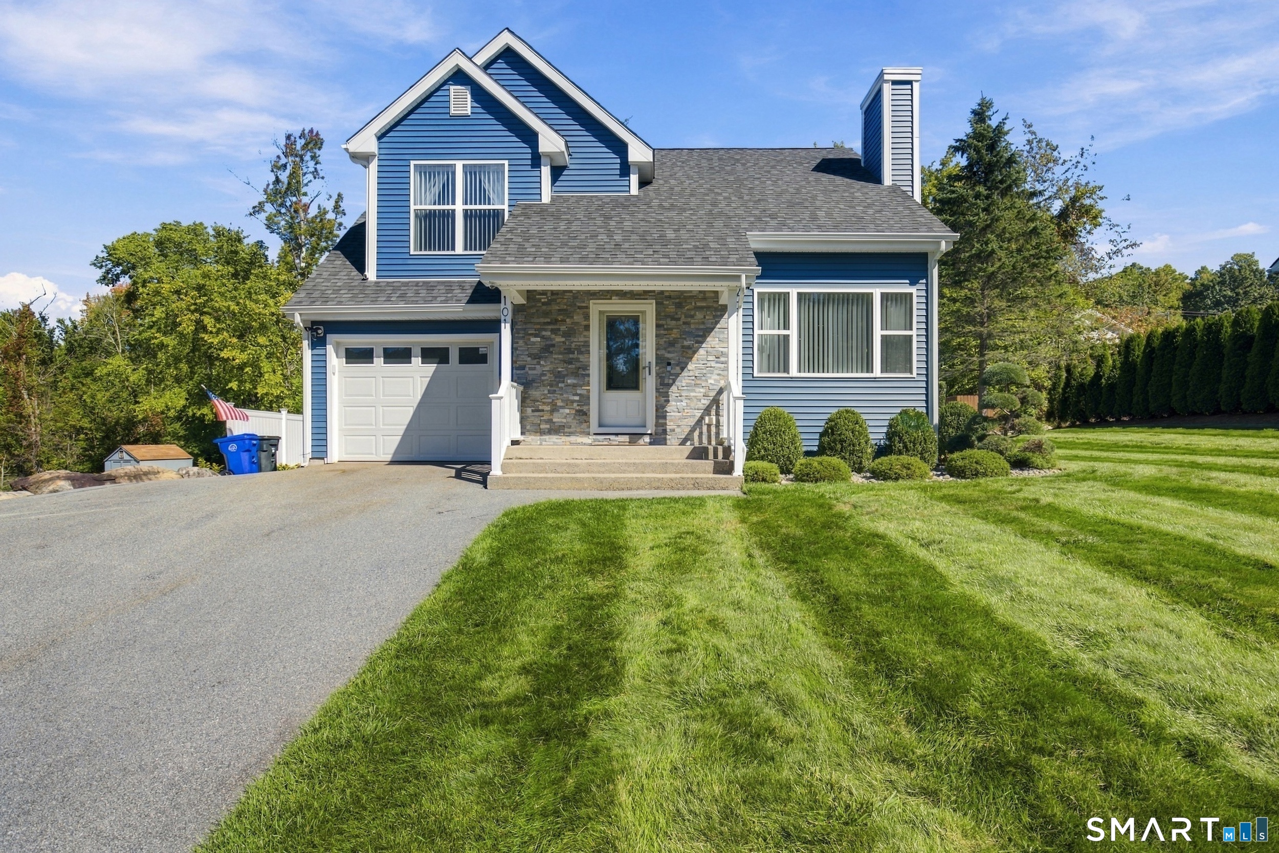 101 Deercrest Drive — photo