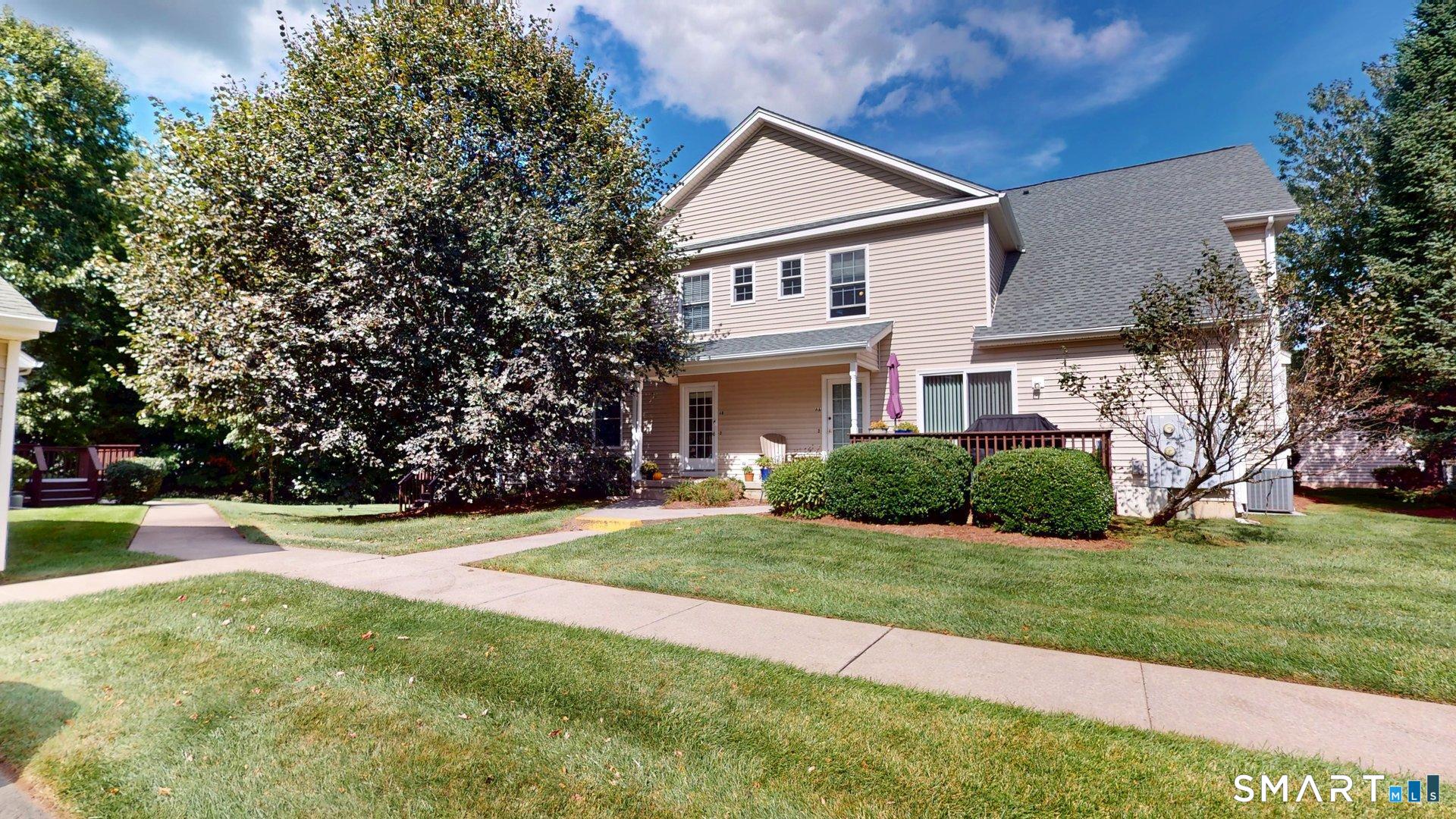 6 Reggie Way B — photo