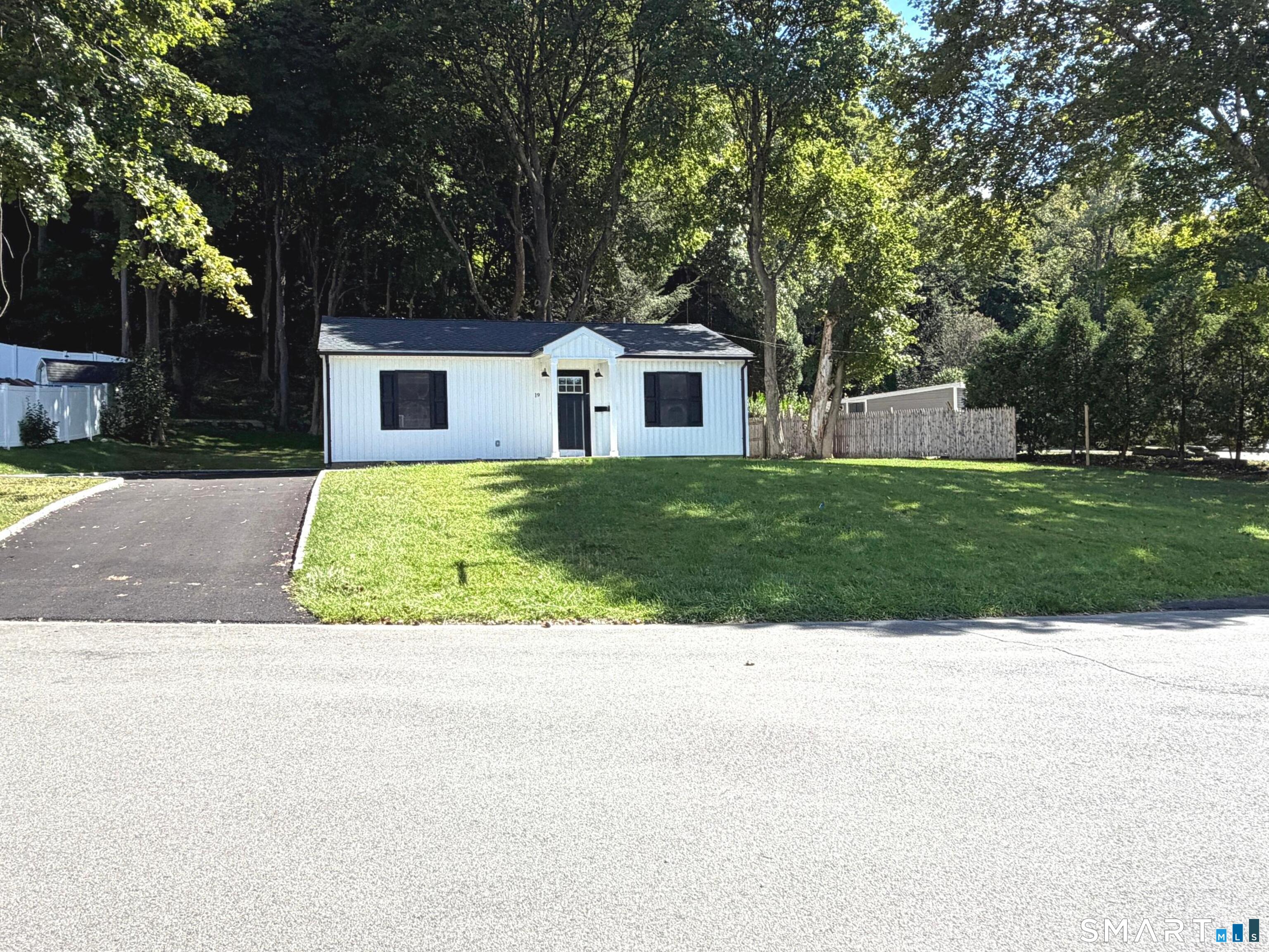 19 Topstone Drive — photo