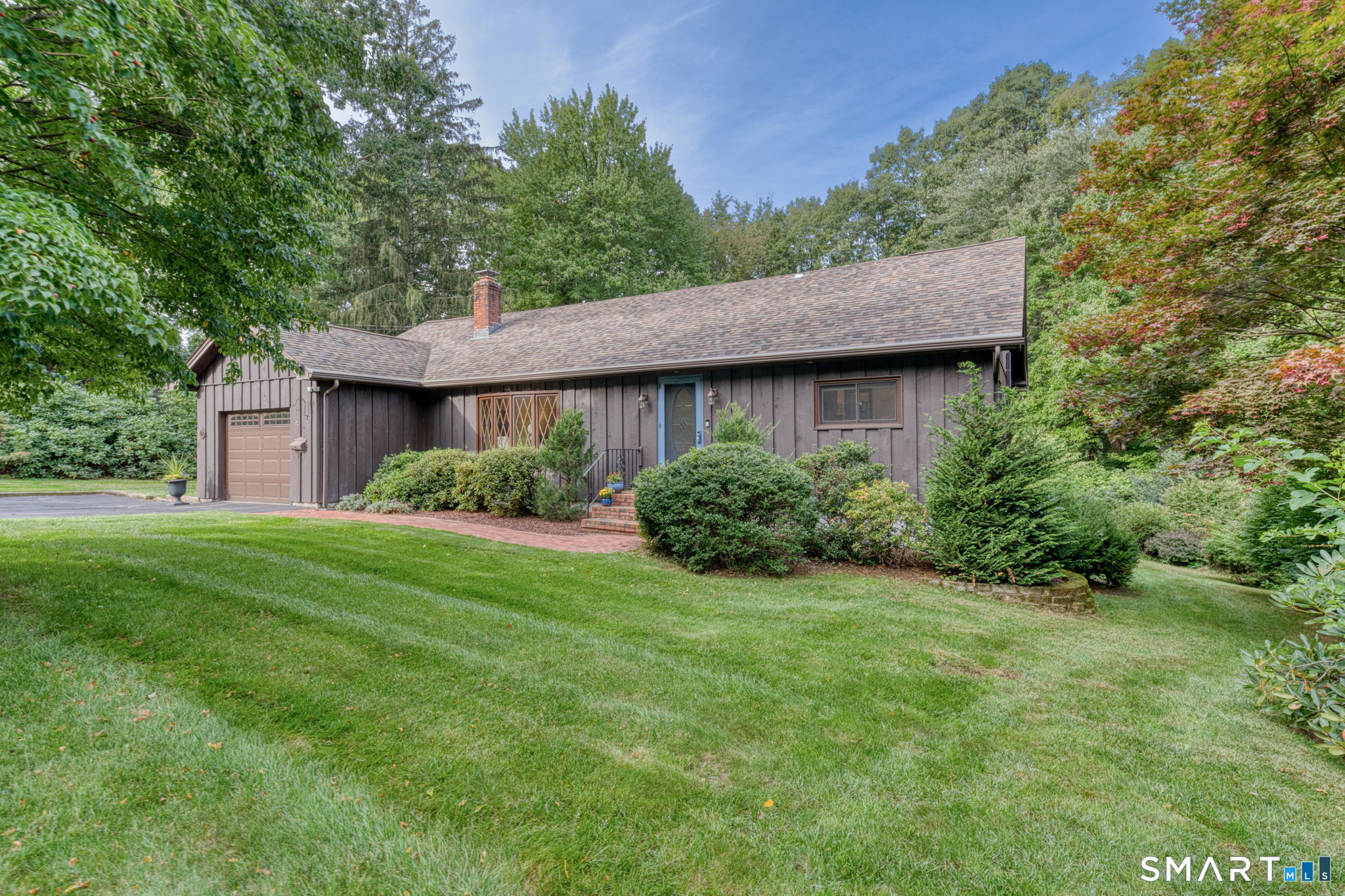 1510 Flanders Road — photo