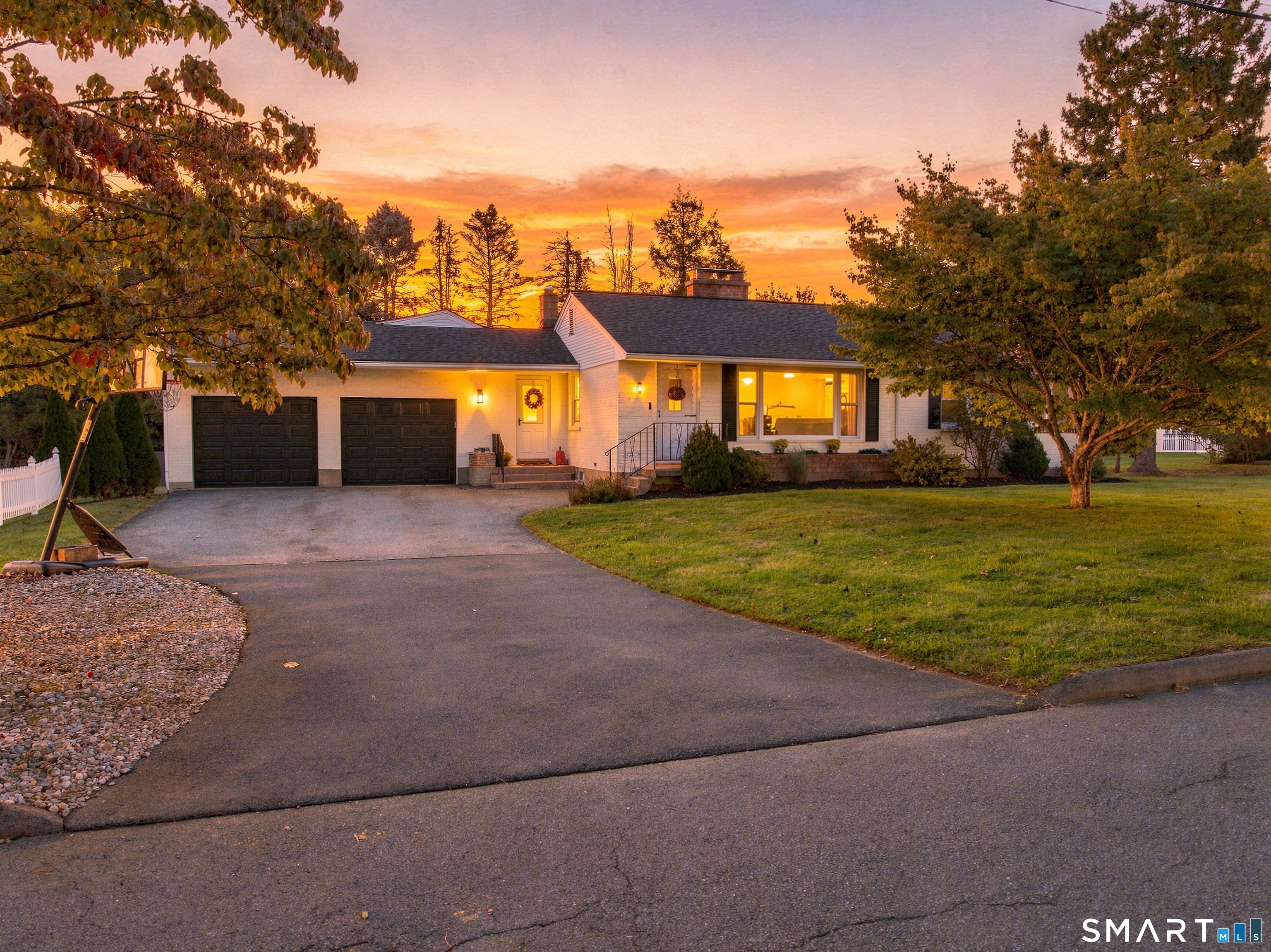 10 Sunset Drive — photo
