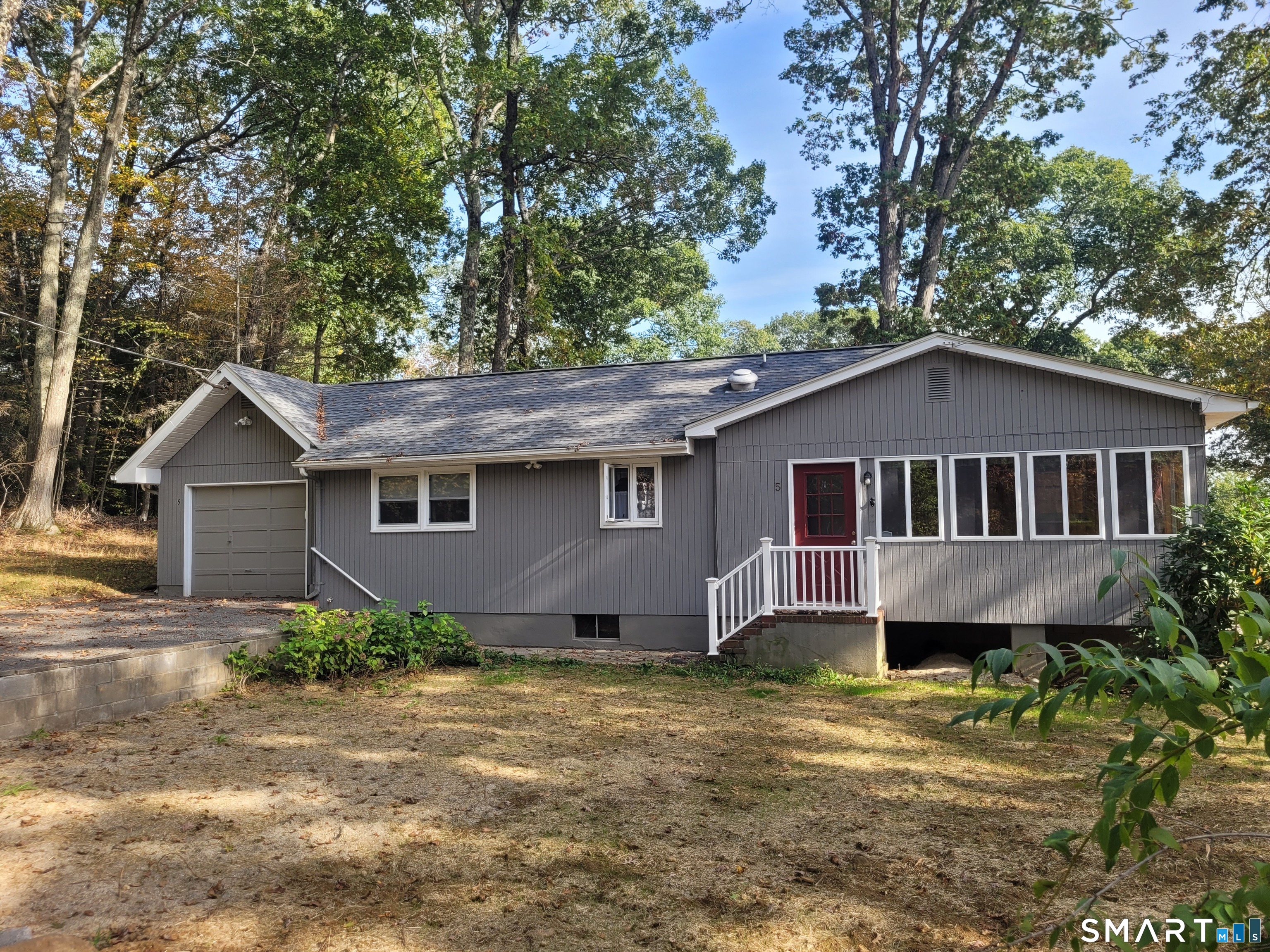 5 Laurel Drive — photo