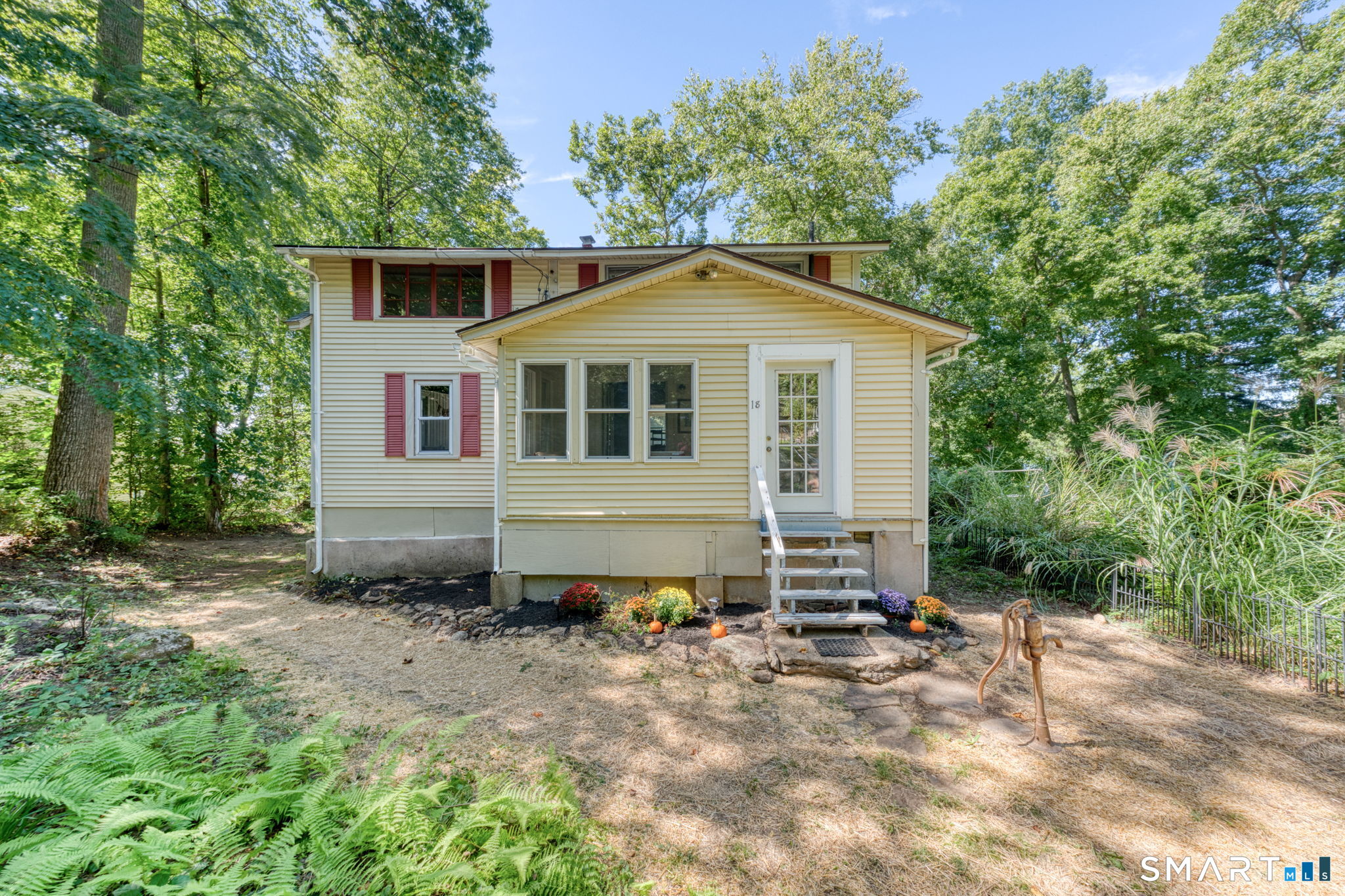 18 Brook Trail — photo