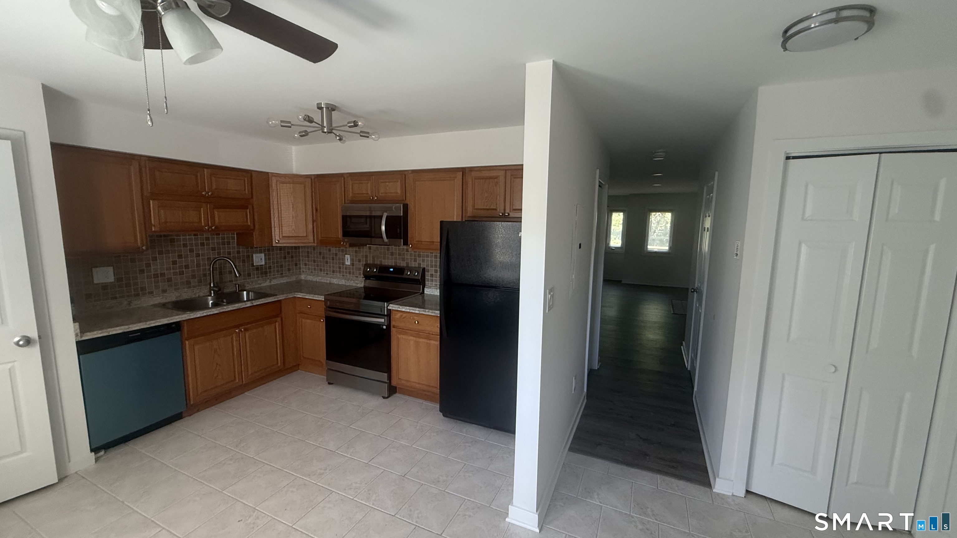 1414 Whitney Avenue a3 — photo
