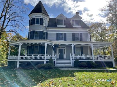 Home in Ridgefield, CT 06877 — photo 3