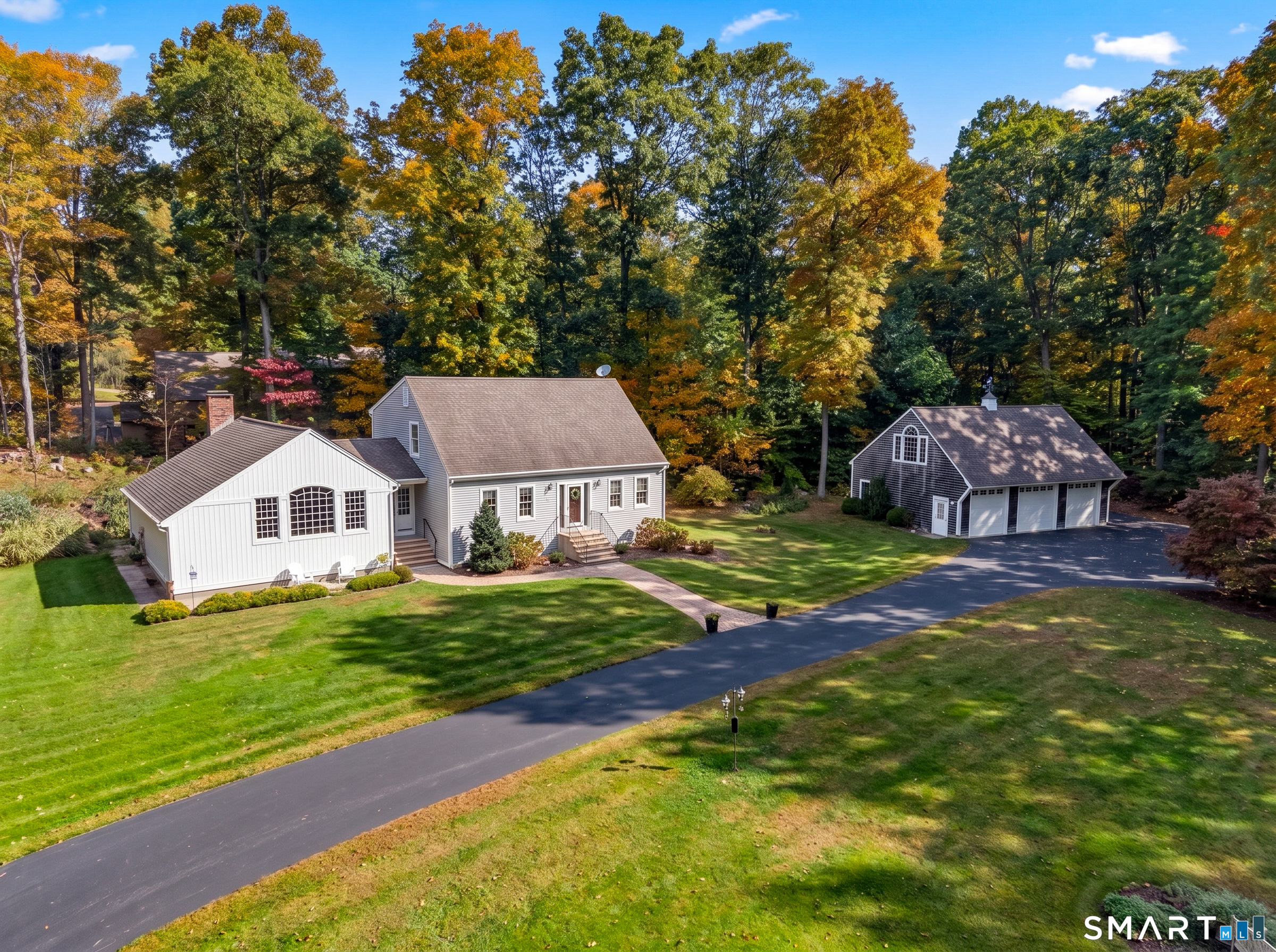 42 Laurel Wood Drive — photo