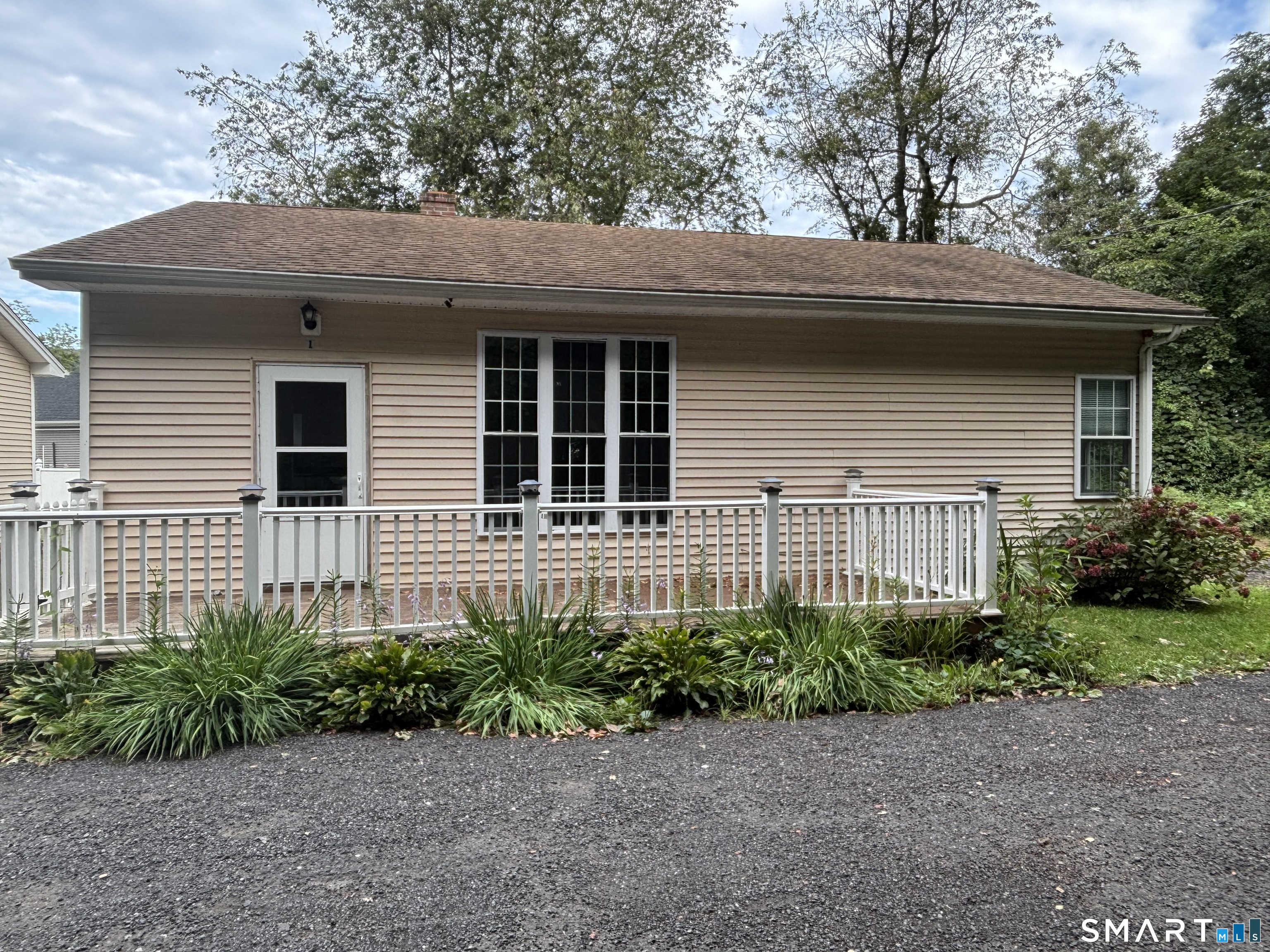 175 Roosevelt Drive — photo