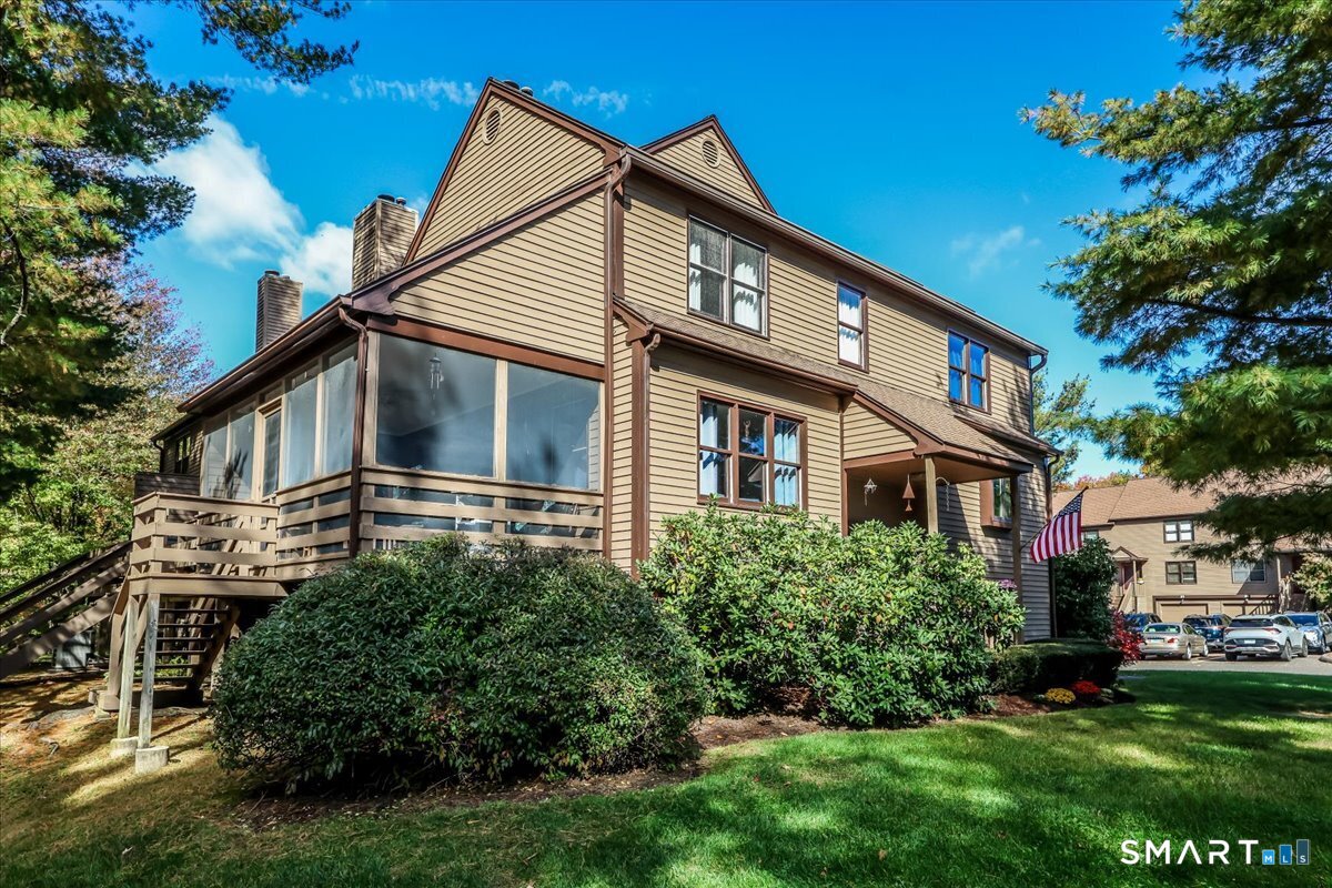 3 Rockview Circle Unit 3 — photo