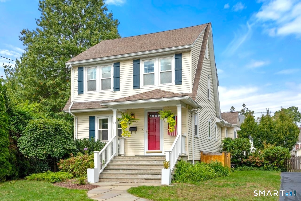 38 Reynolds Drive — photo