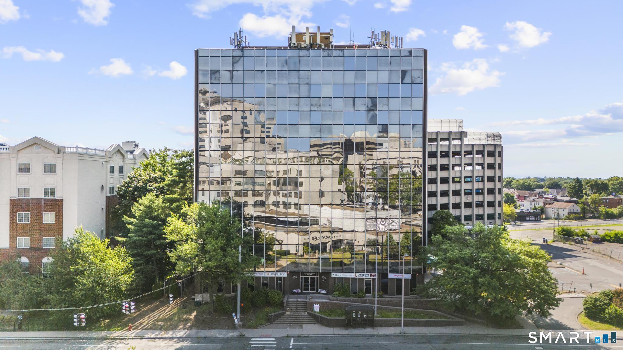 100 Retreat Avenue Unit 903 — photo