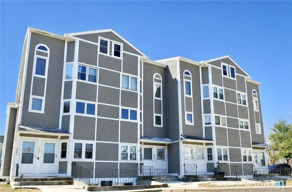 1655 N Colony Road 6003 — photo