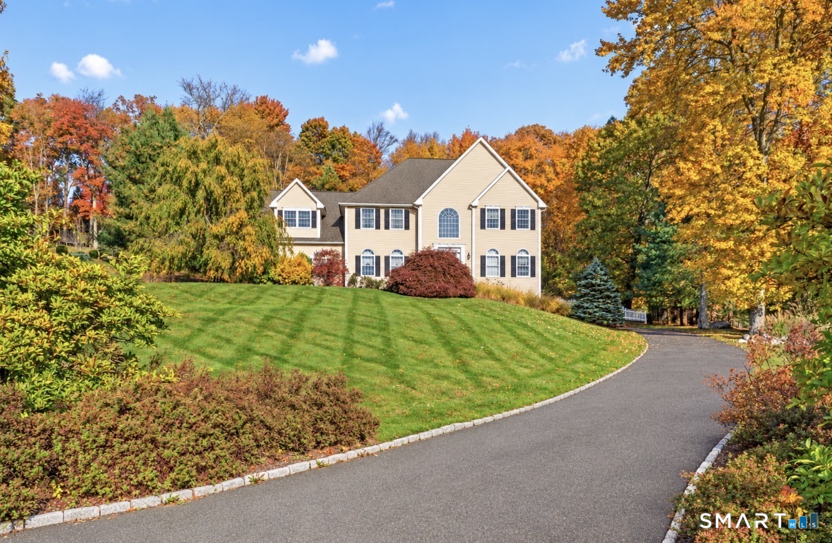 15 Wedgewood Court — photo