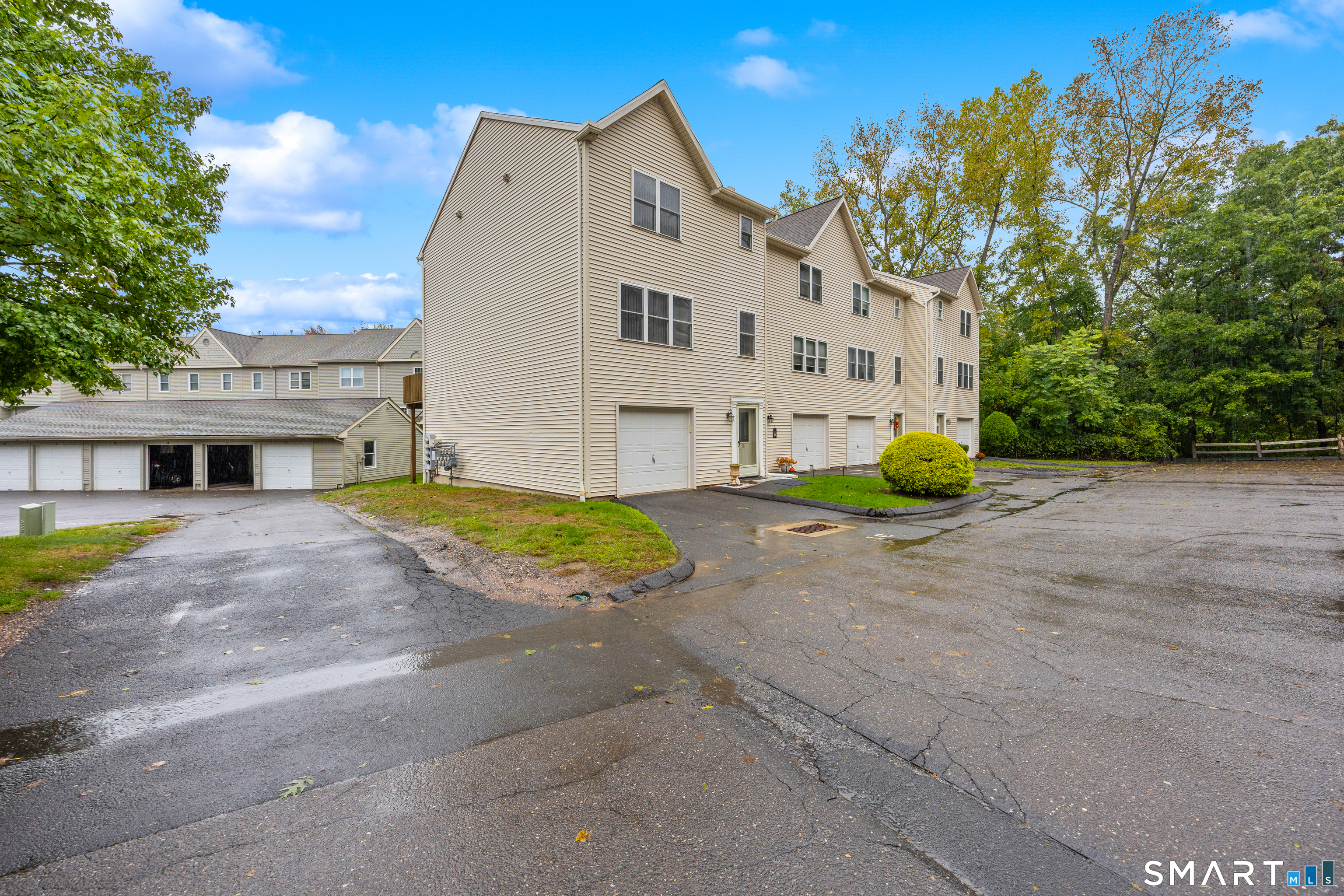 40 Cornerstone Court 16 — photo