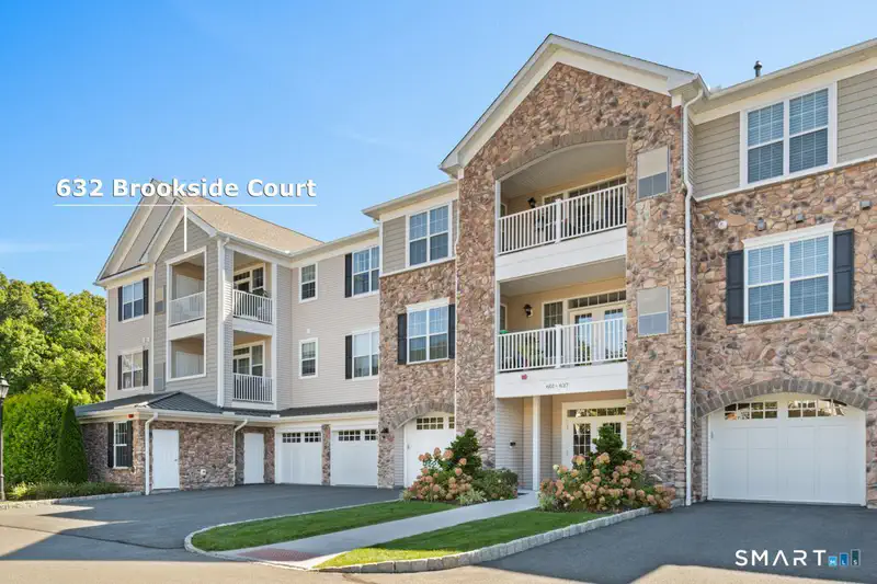 632 Brookside Court 632 — photo