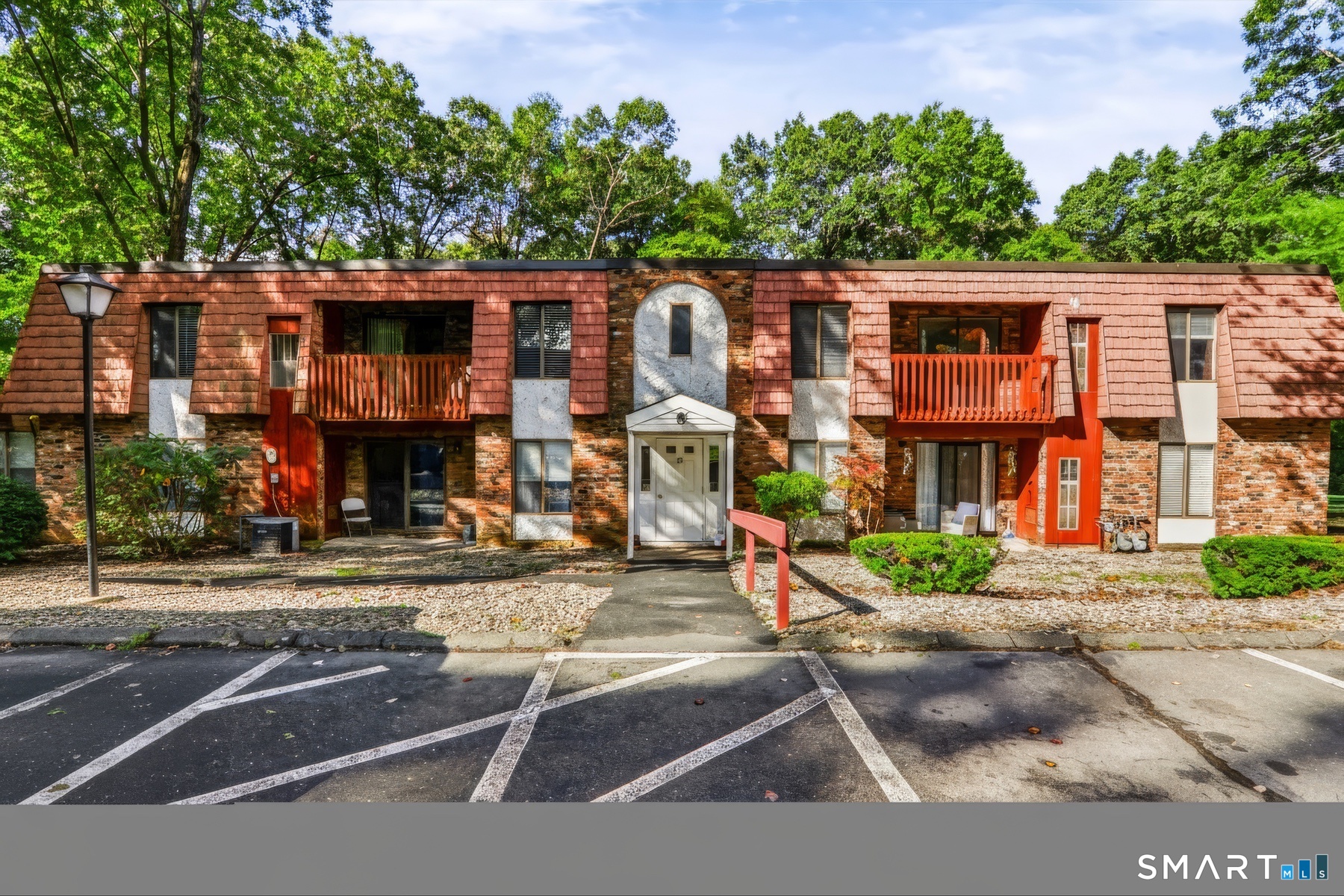 35 Woodsedge Drive 5B — photo