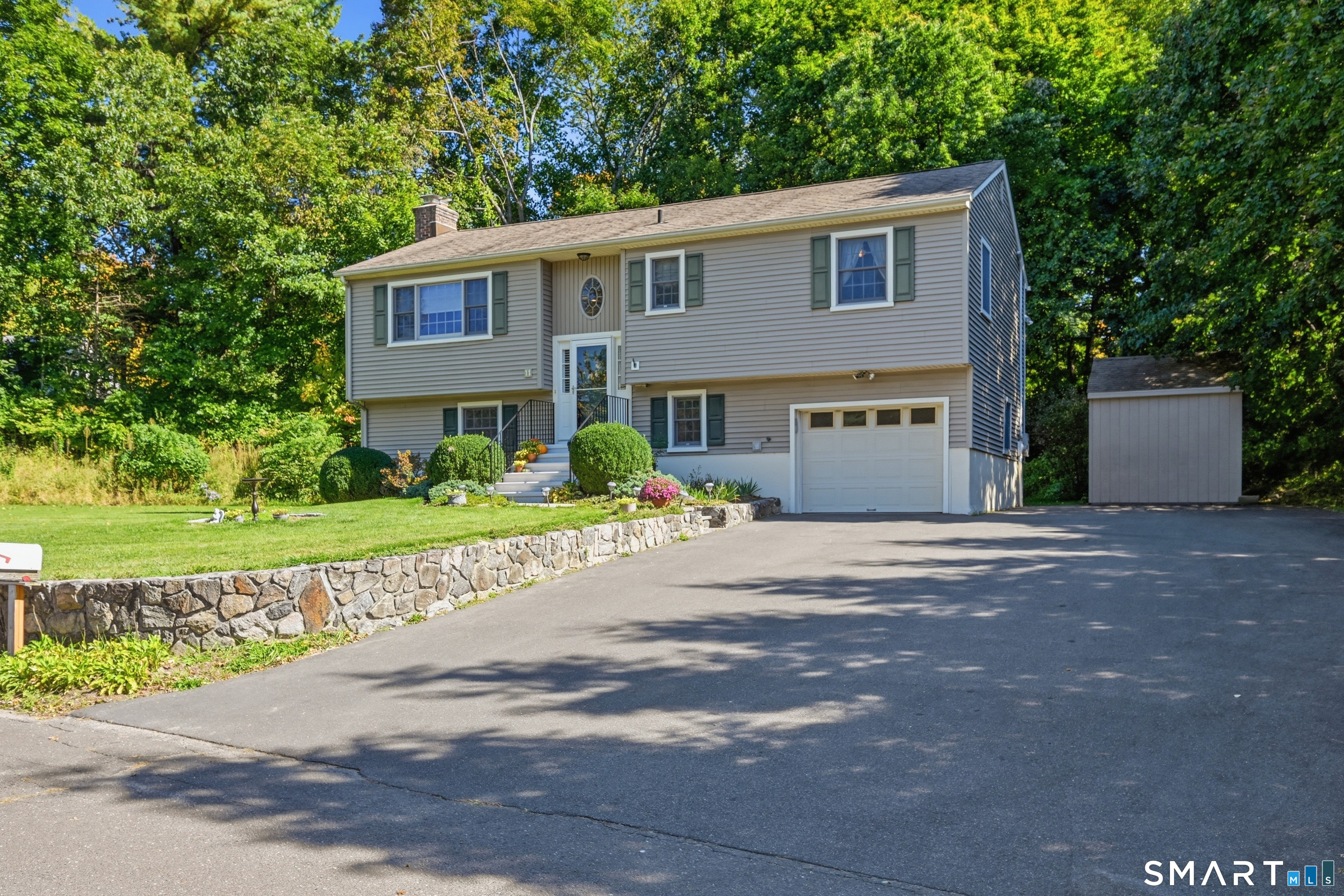 11 Delview Drive — photo