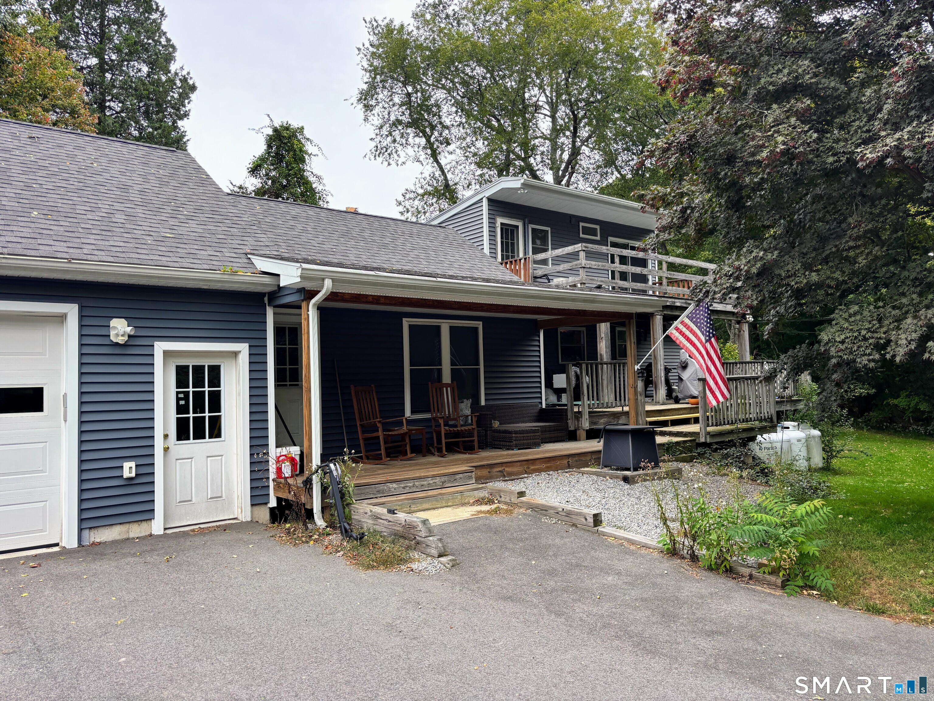 10 Main Street — photo