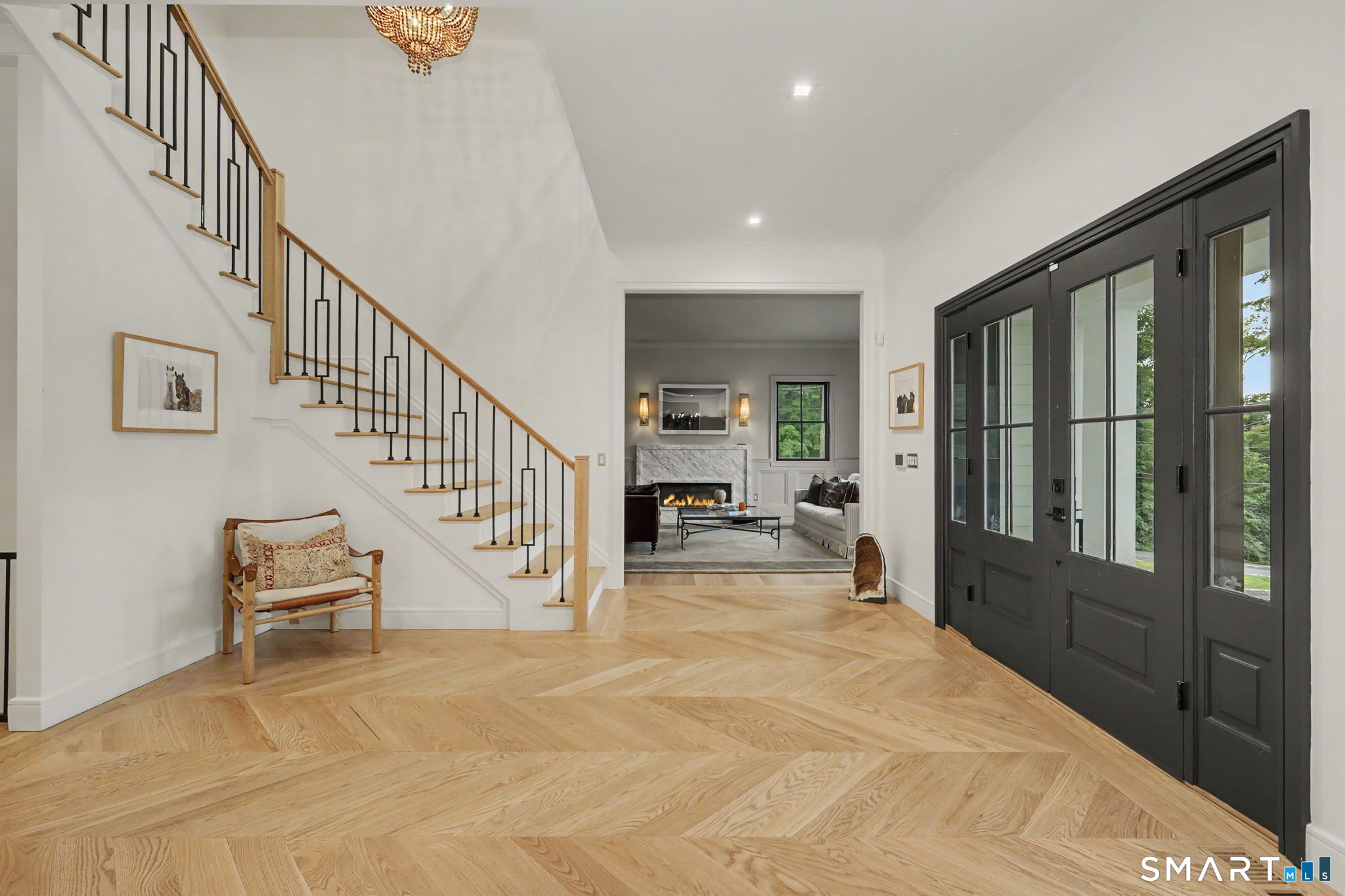Home in Greenwich, CT 06831 — photo 2