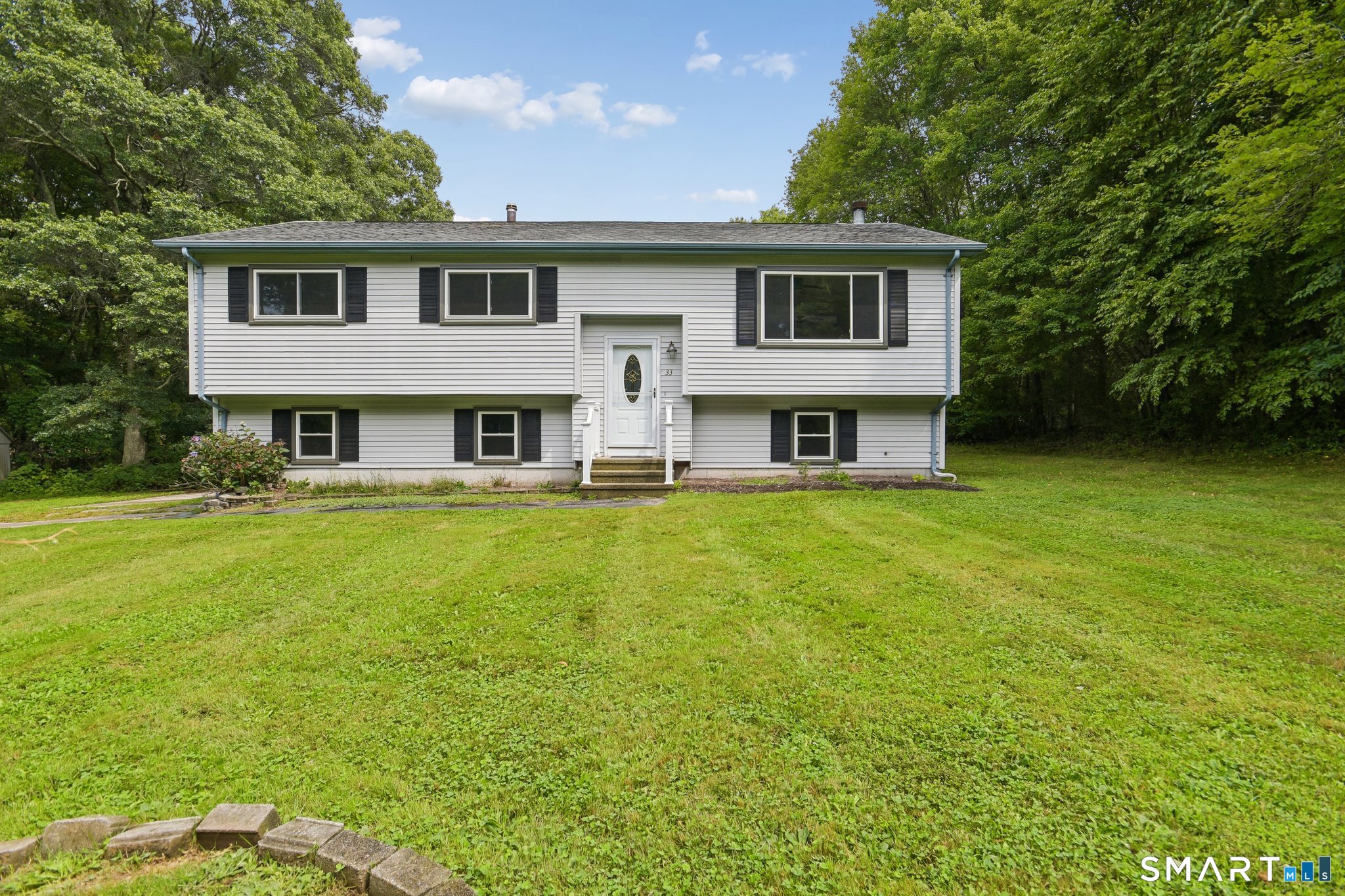 33 Deer Ridge Road — photo