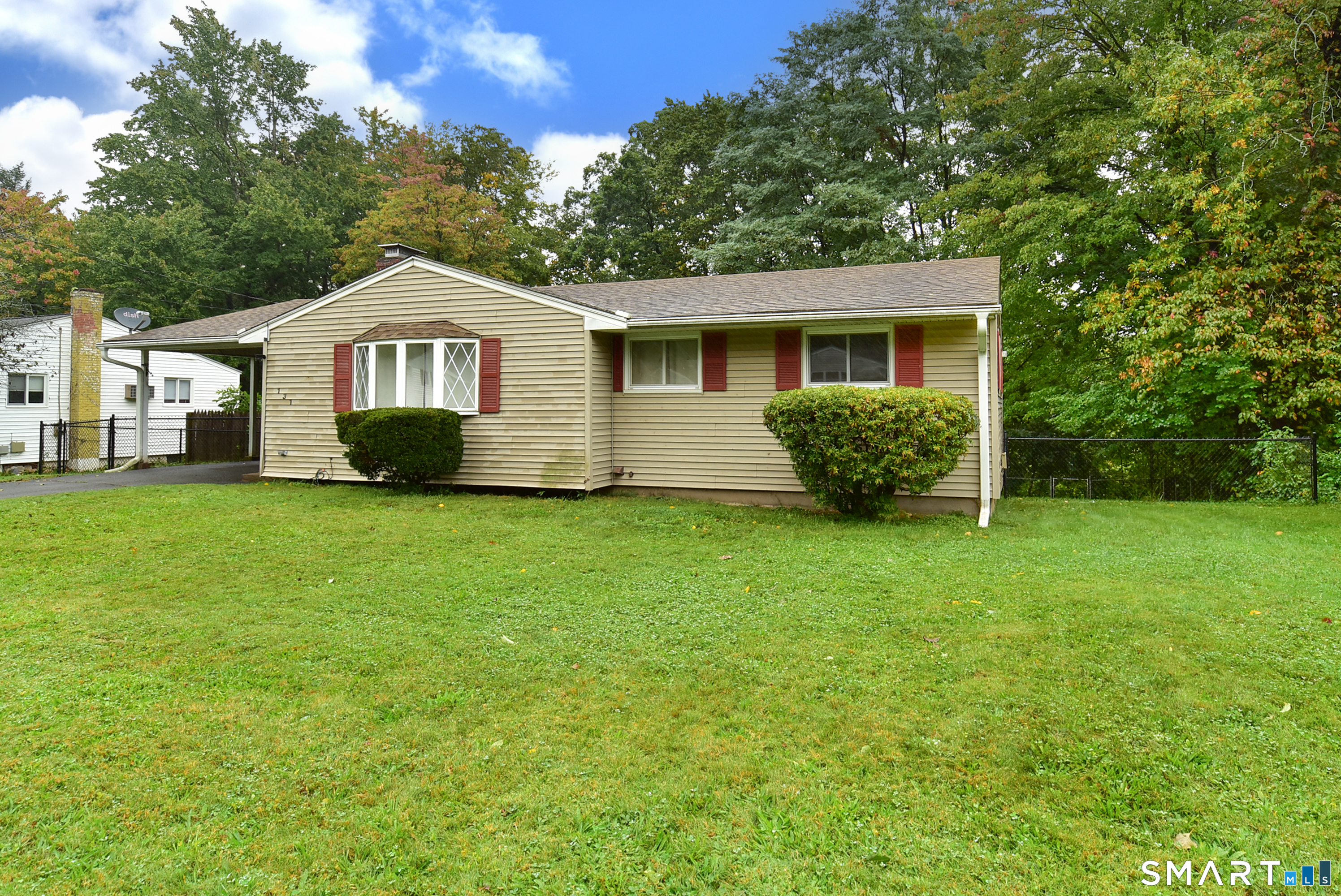 Home in East Hartford, CT 06108 — photo 3