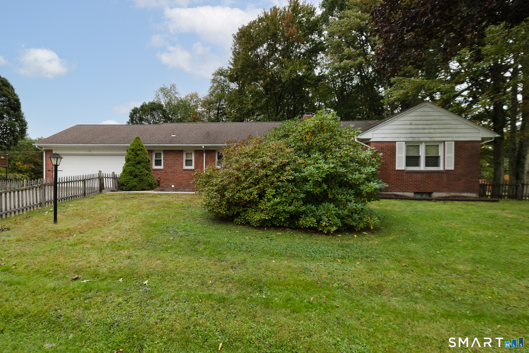 22 Woodlawn Drive — photo