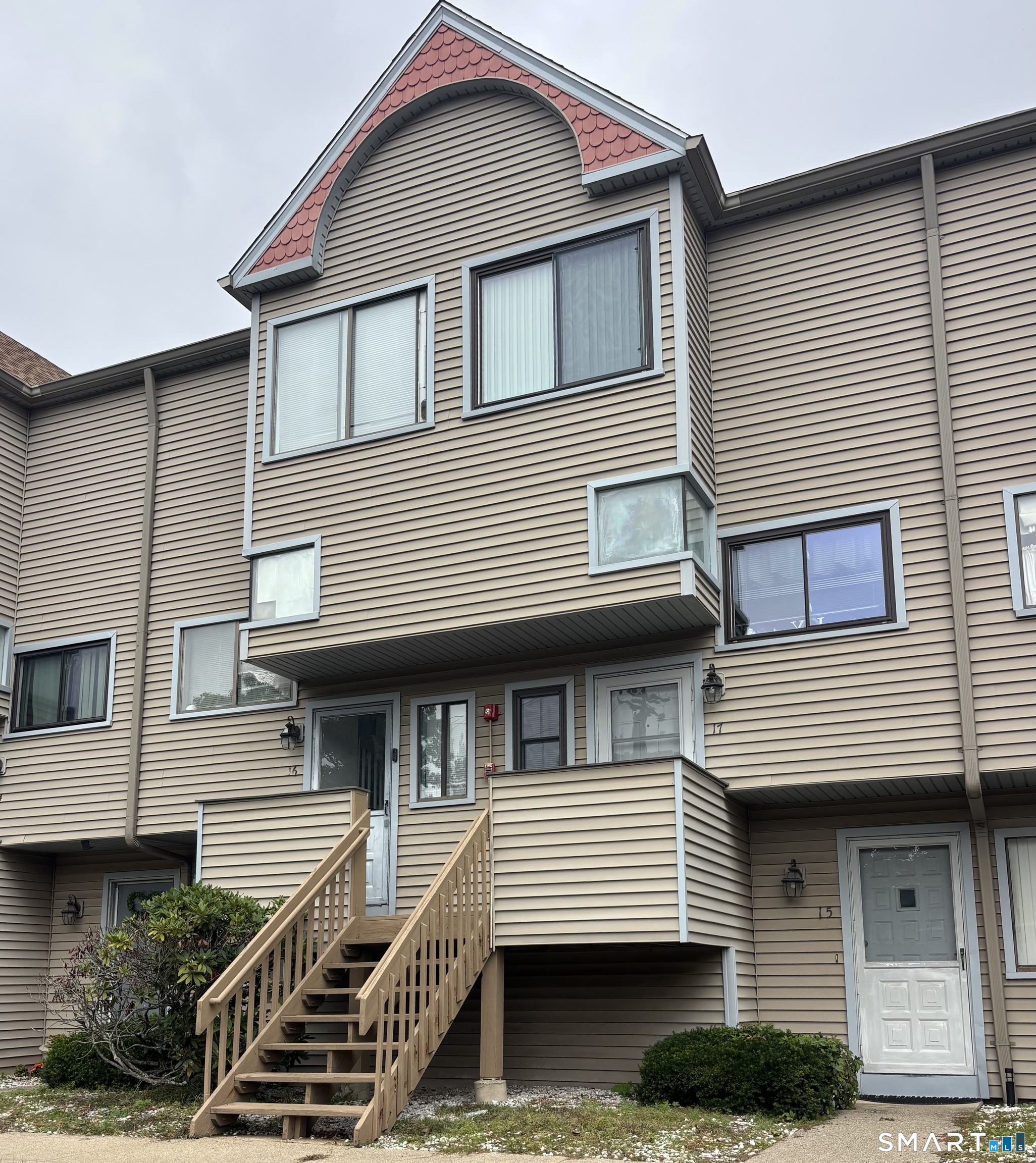 40 Crest Street 16 — photo