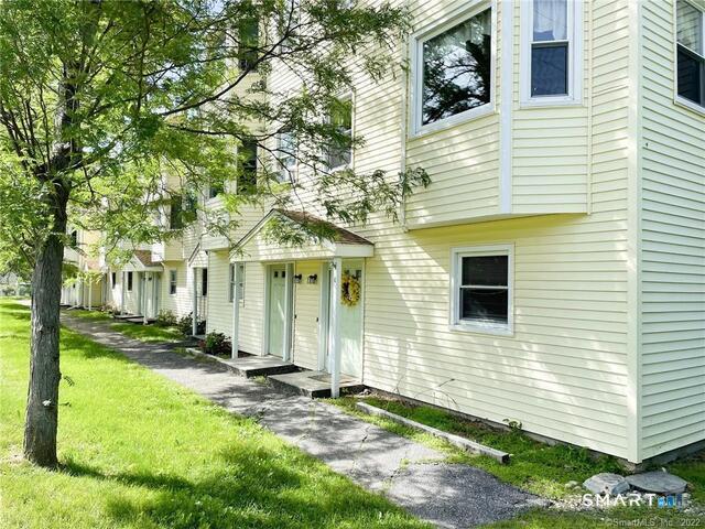 77 Marion Avenue Unit 2 — photo