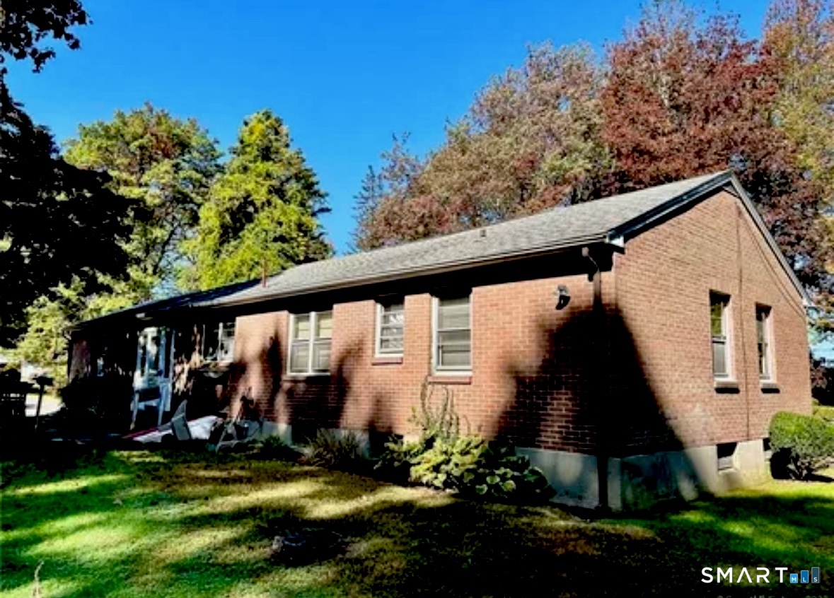Home in Bristol, CT 06010 — photo 2