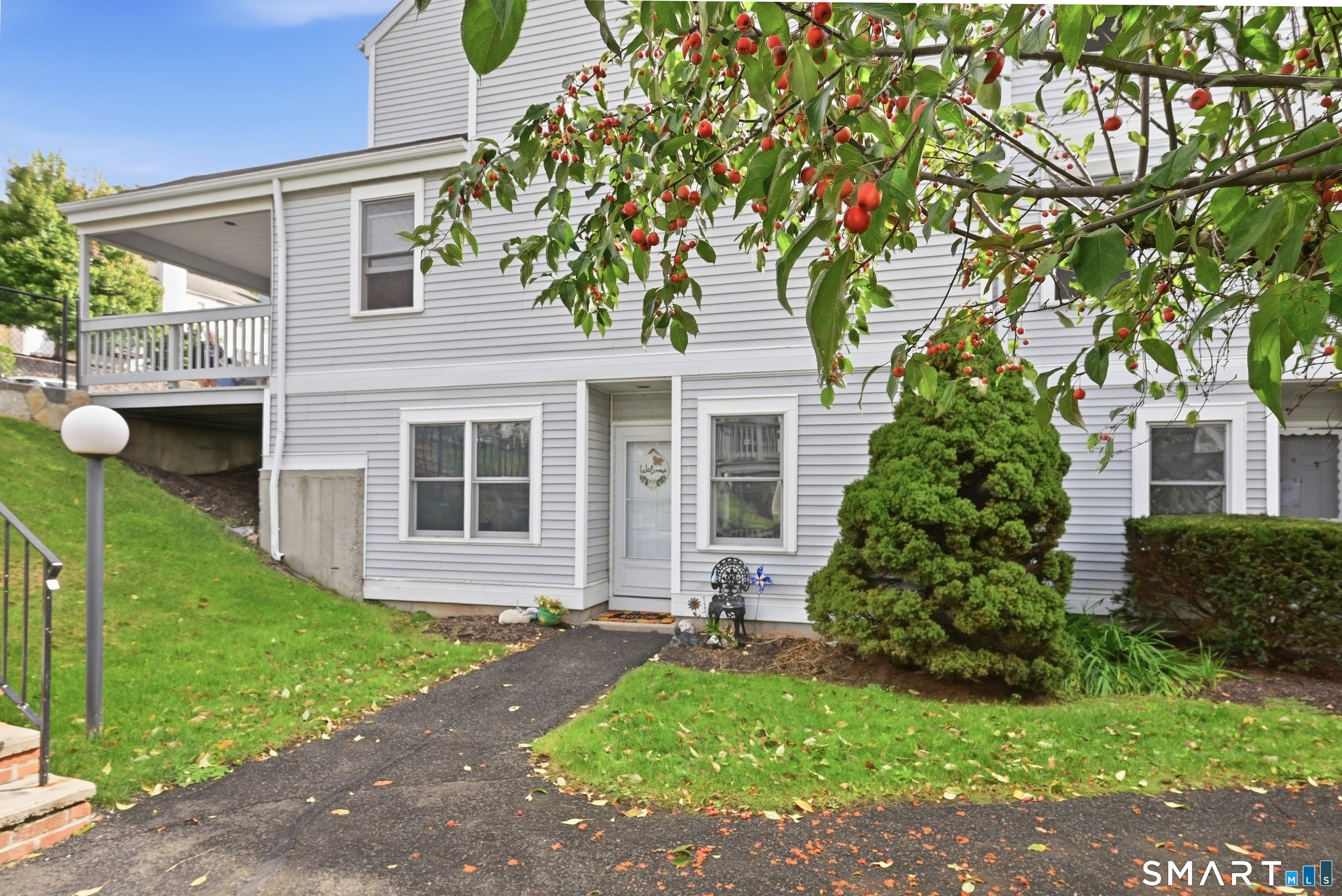 55 Mill Plain Road 32-1 — photo