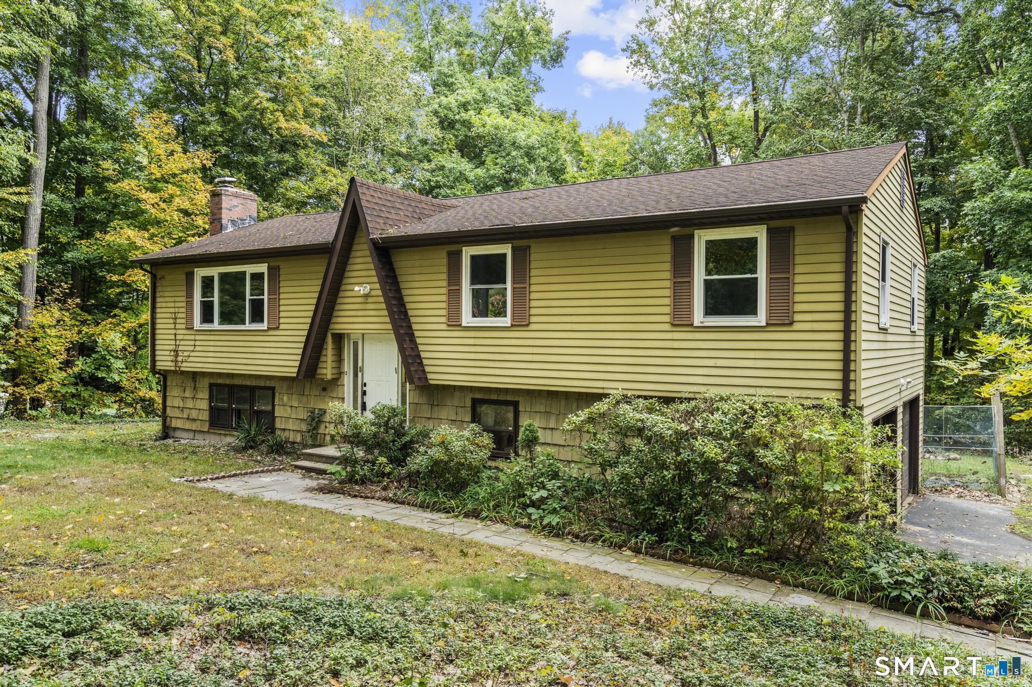 32 Woodhaven Drive — photo