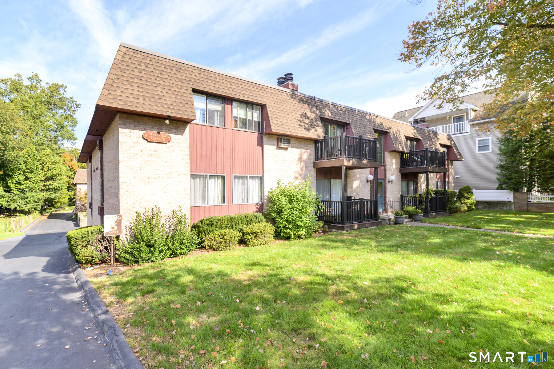 76 Maple Tree Avenue Unit 3 — photo