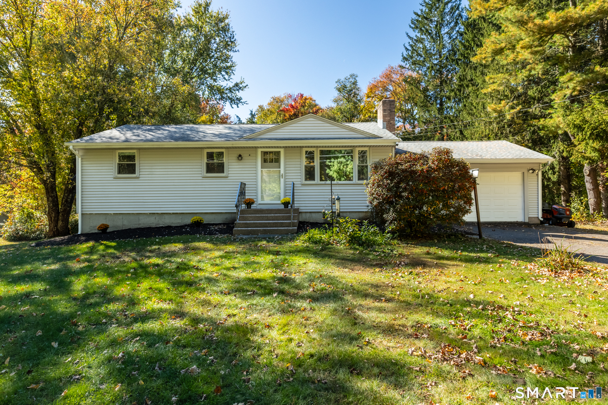 1485 North River Road — photo