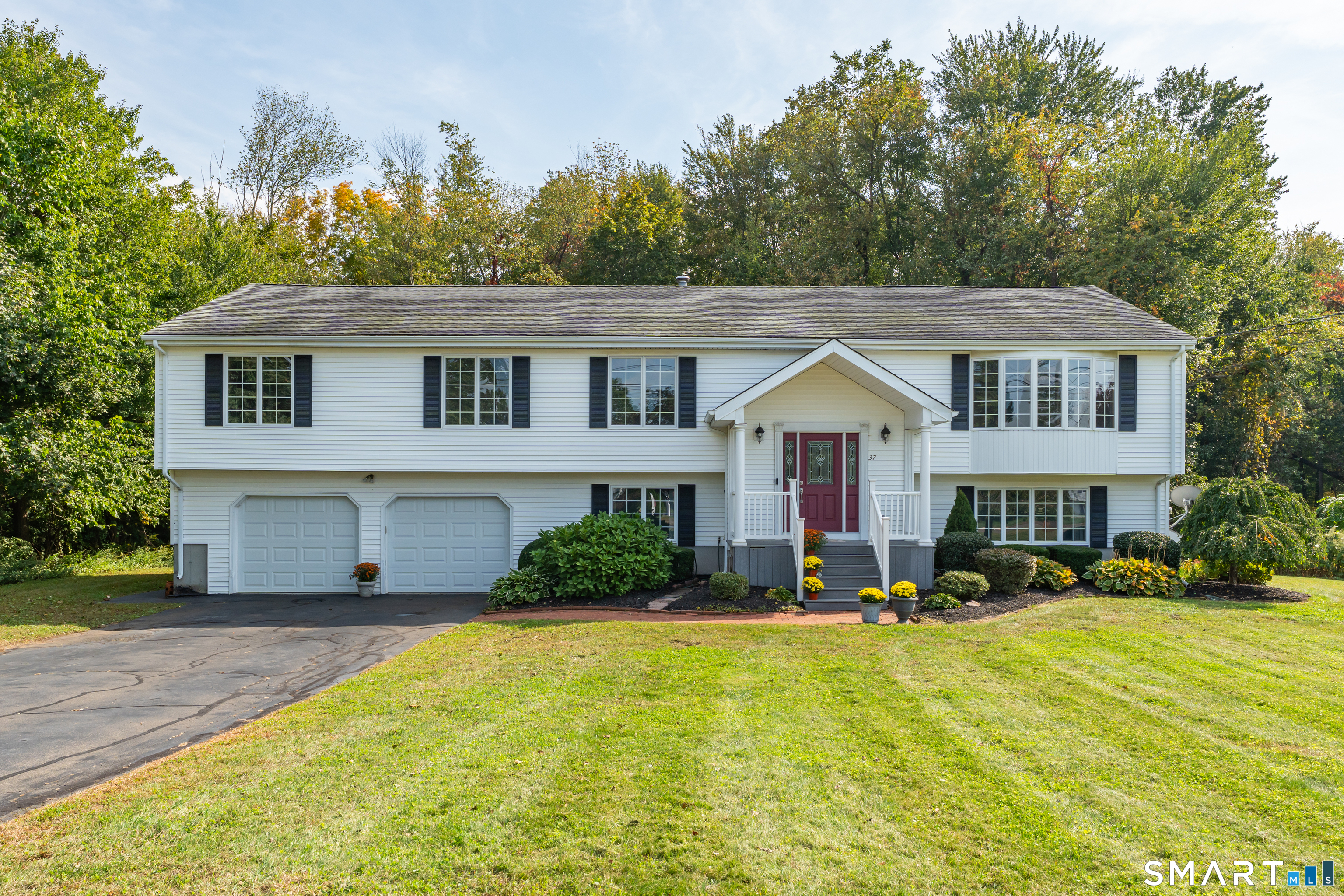 37 Great Meadow Drive — photo