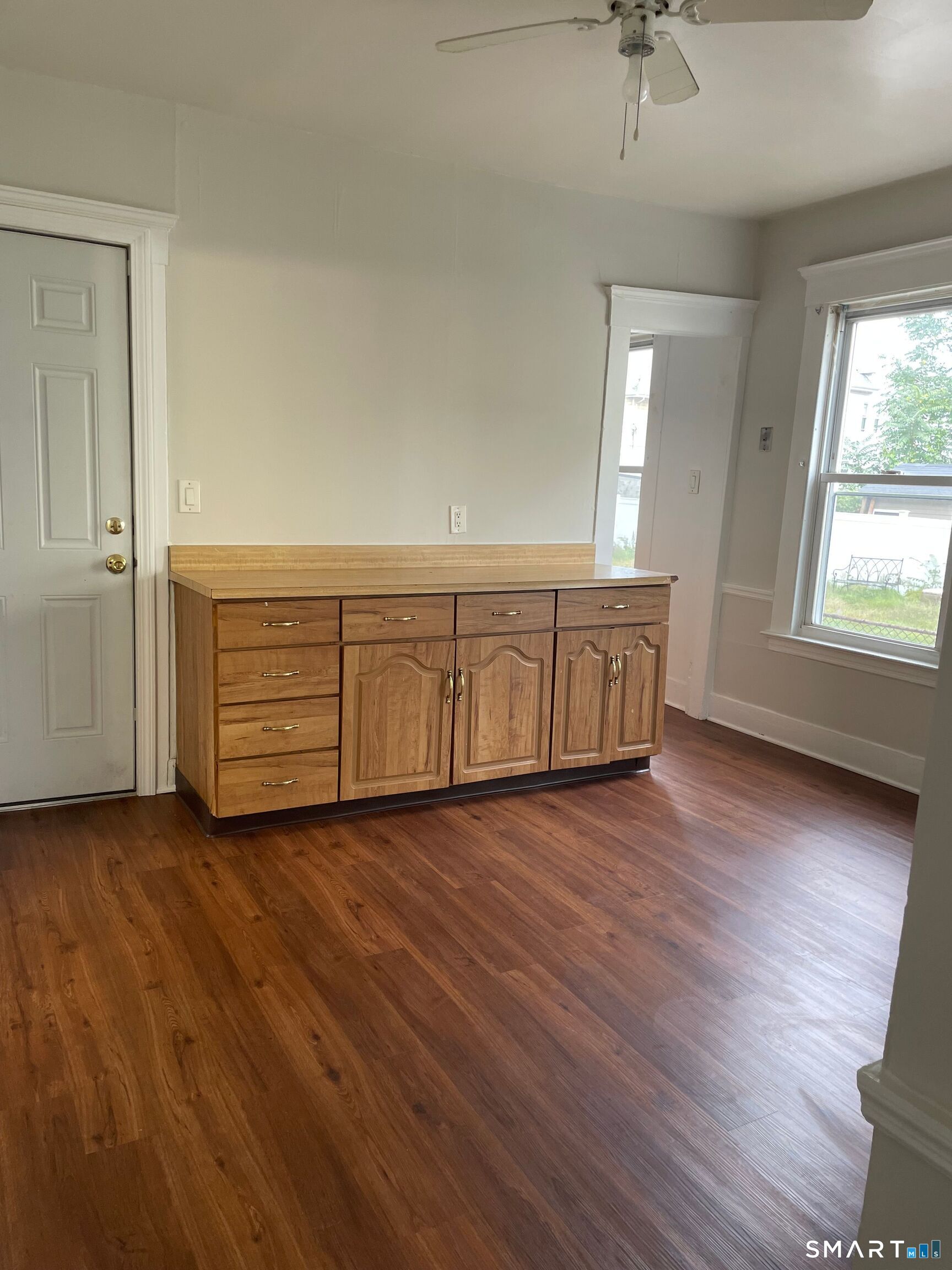 Home in West Haven, CT 06516 — photo 3