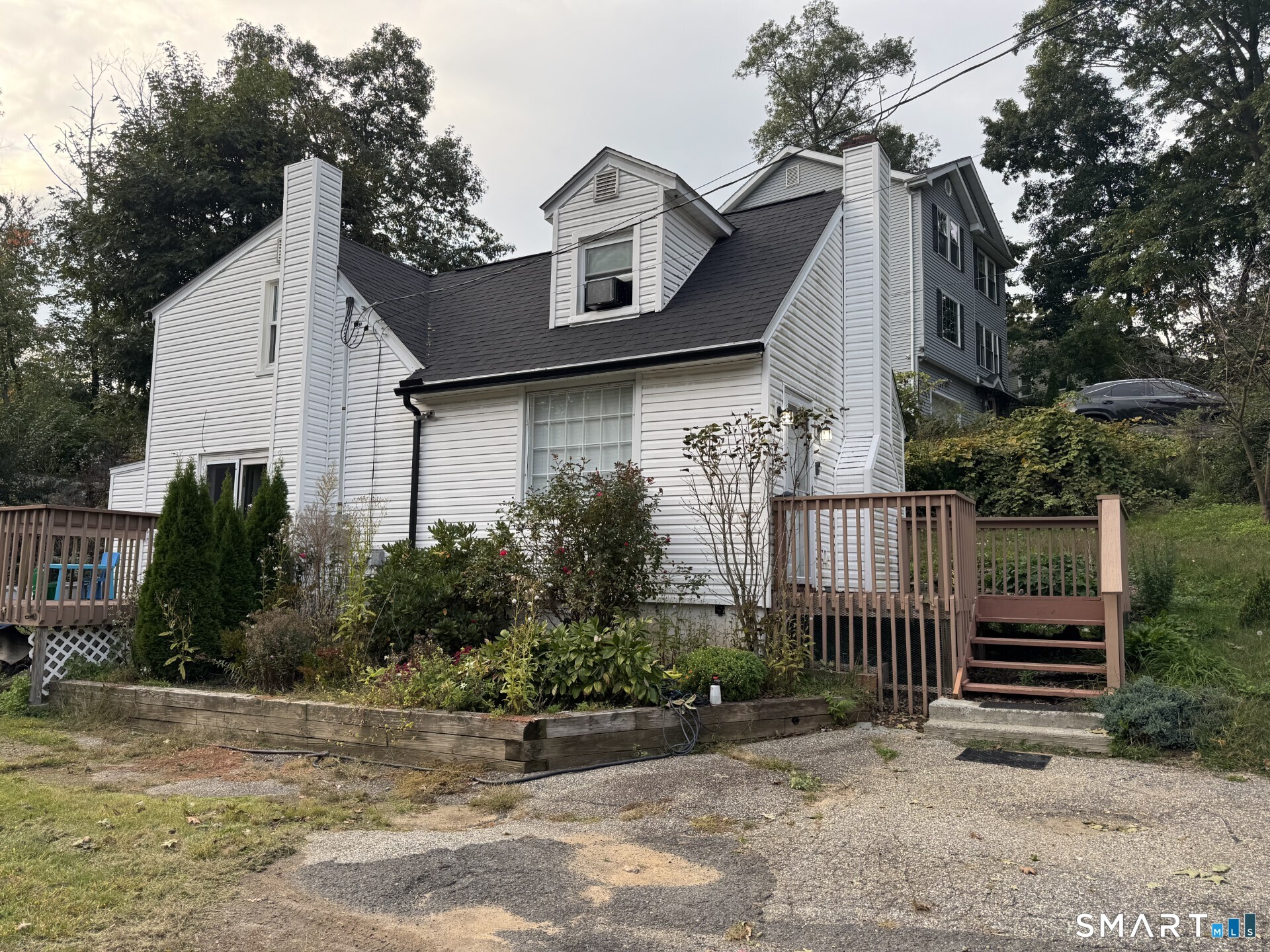 51 Oronoque Trail — photo