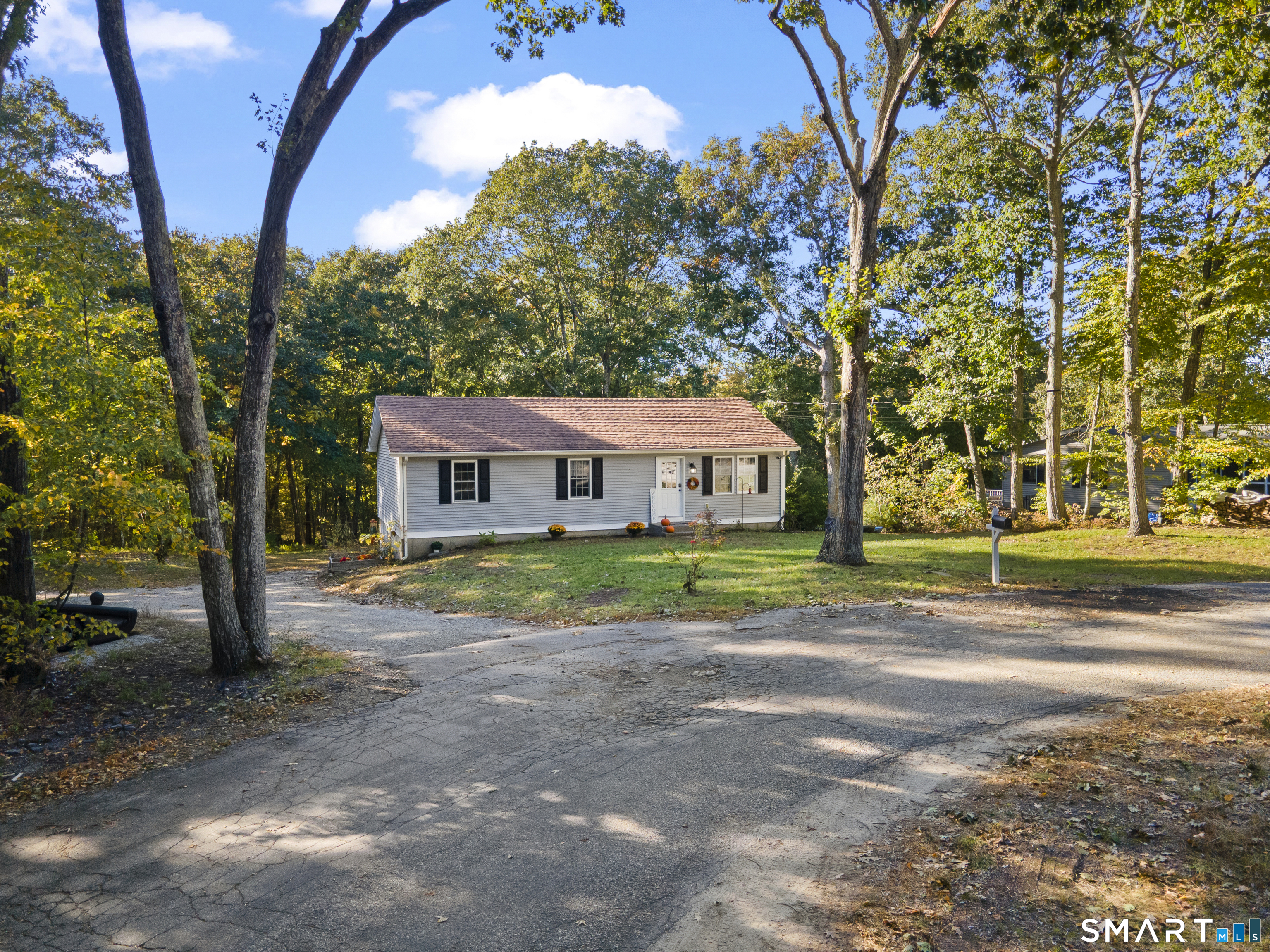 549 Squaw Rock Rd Extension, Killingly, CT 06239 — photo 2