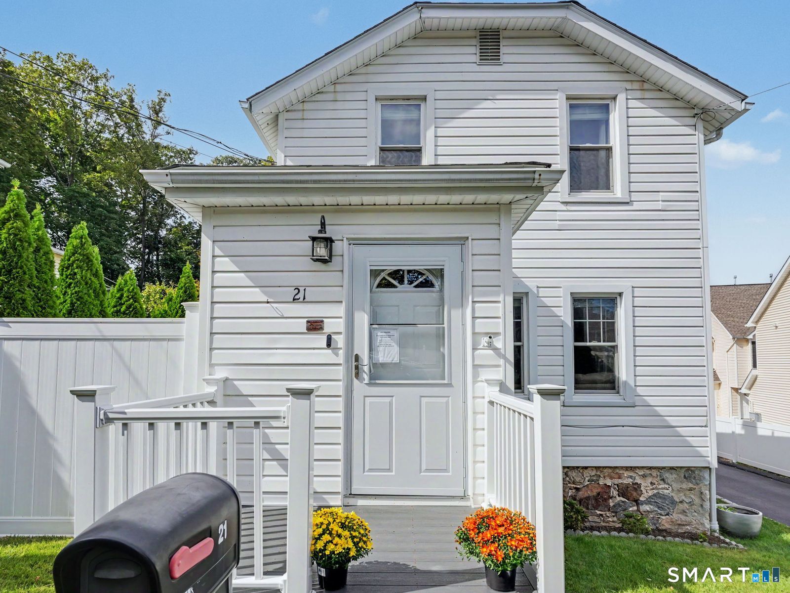 21 Hill Street — photo
