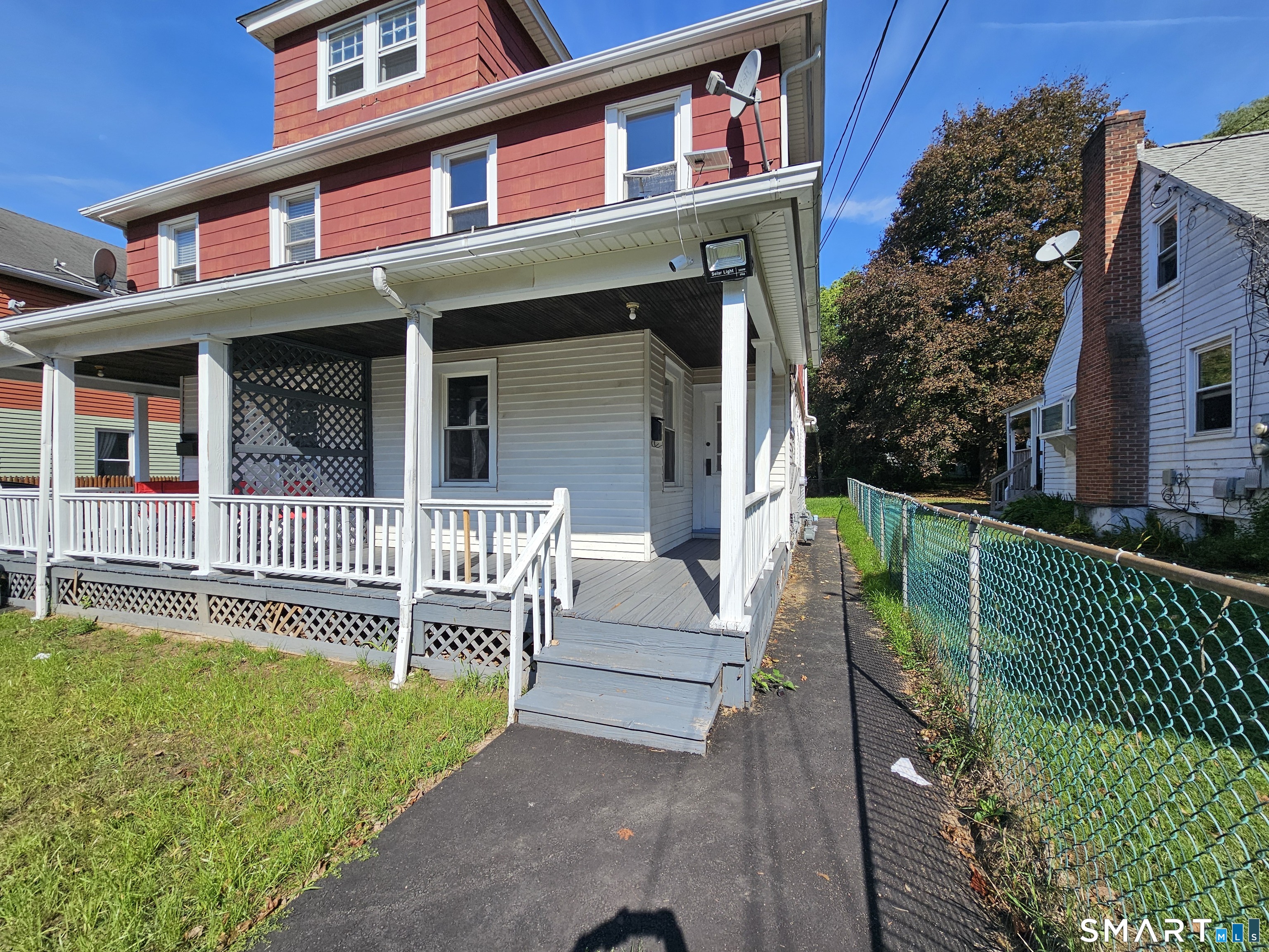 243 Oak Street — photo