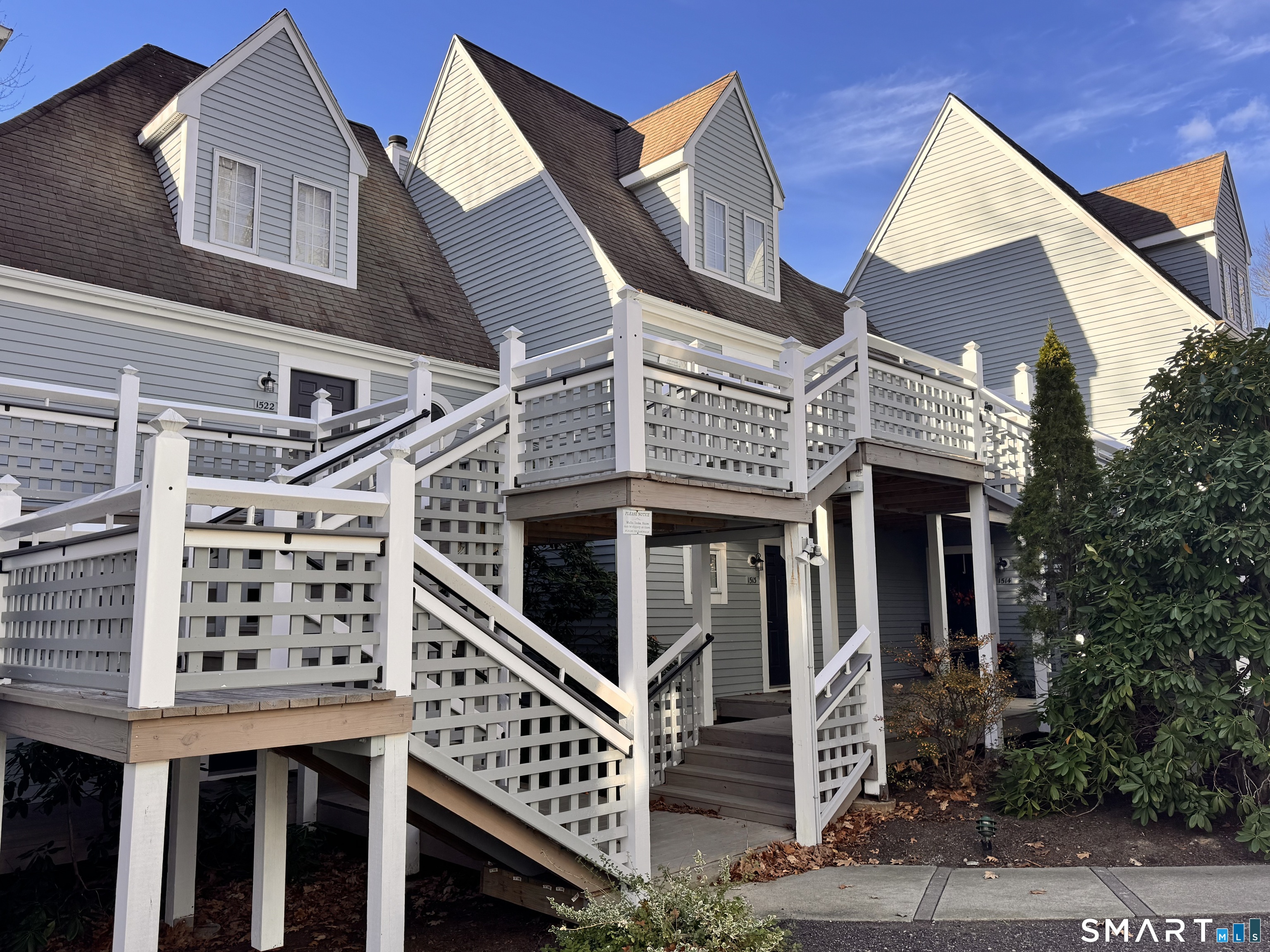 1514 Old Pond Lane 1514 — photo