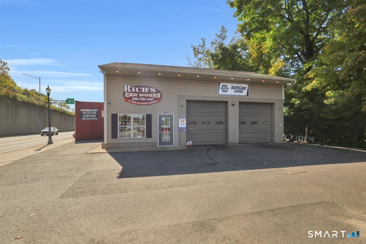 27 South Main Street — photo