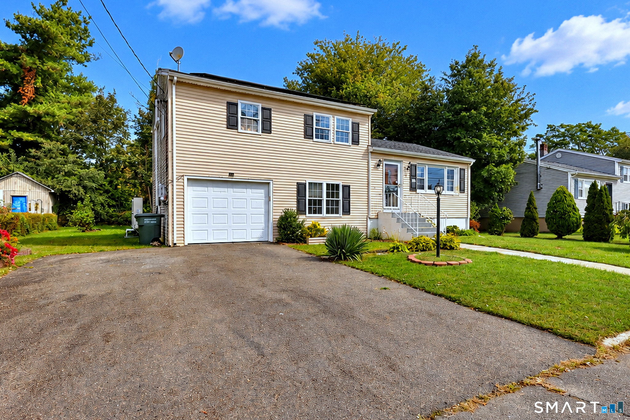 70 Ranch Drive, Bridgeport, CT 06606 — photo 3