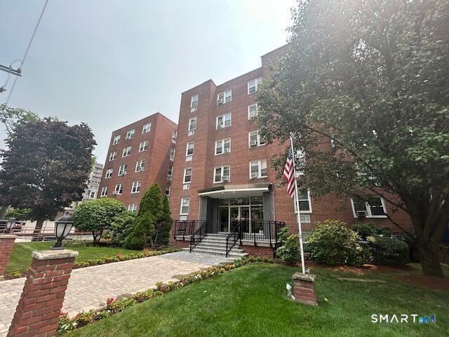 39 Glenbrook Road 5V — photo