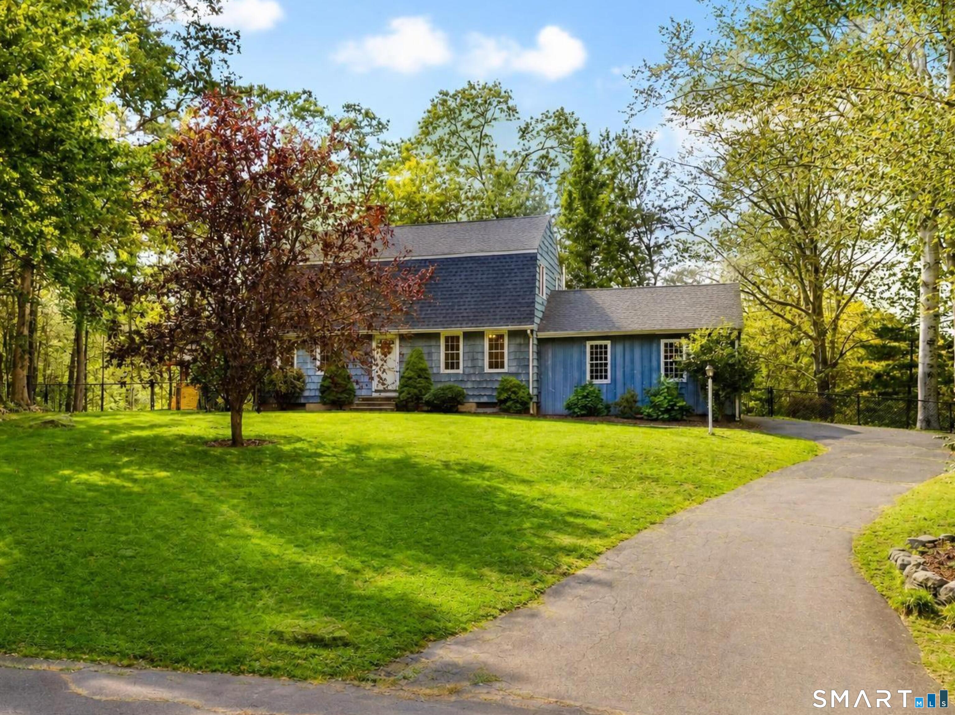25 Karen Drive — photo
